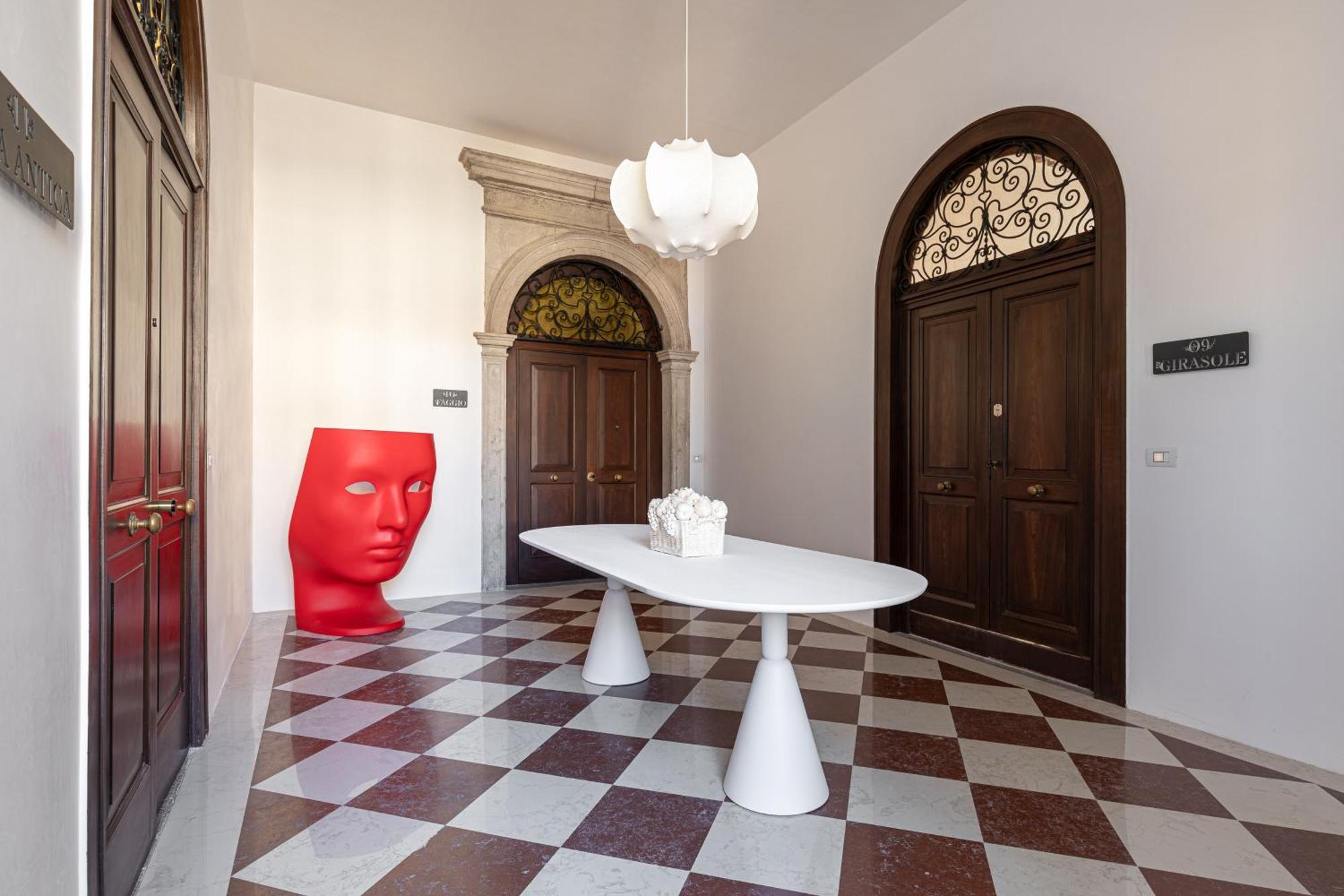 Apartment Palazzo Dei Fiori By Mate