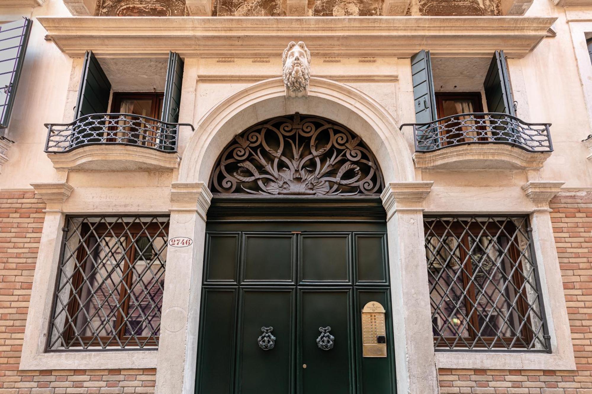Apartment Palazzo Dei Fiori By Mate *