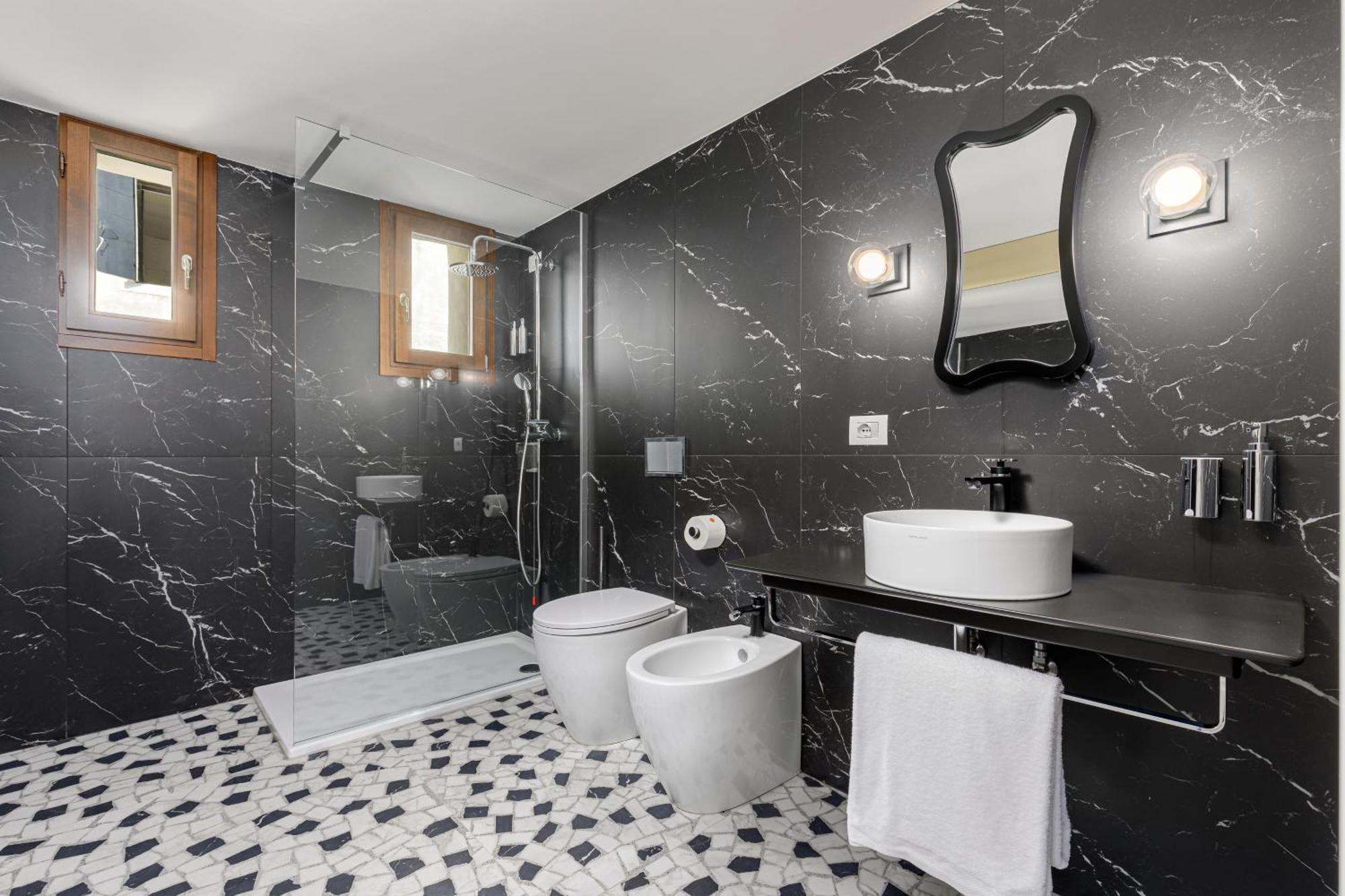 Palazzo Dei Fiori By Mate Apartment Venice
