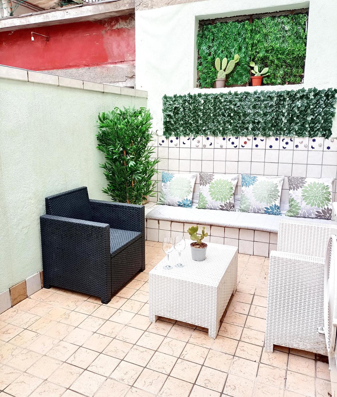 Apartment Briani Courtyard *
