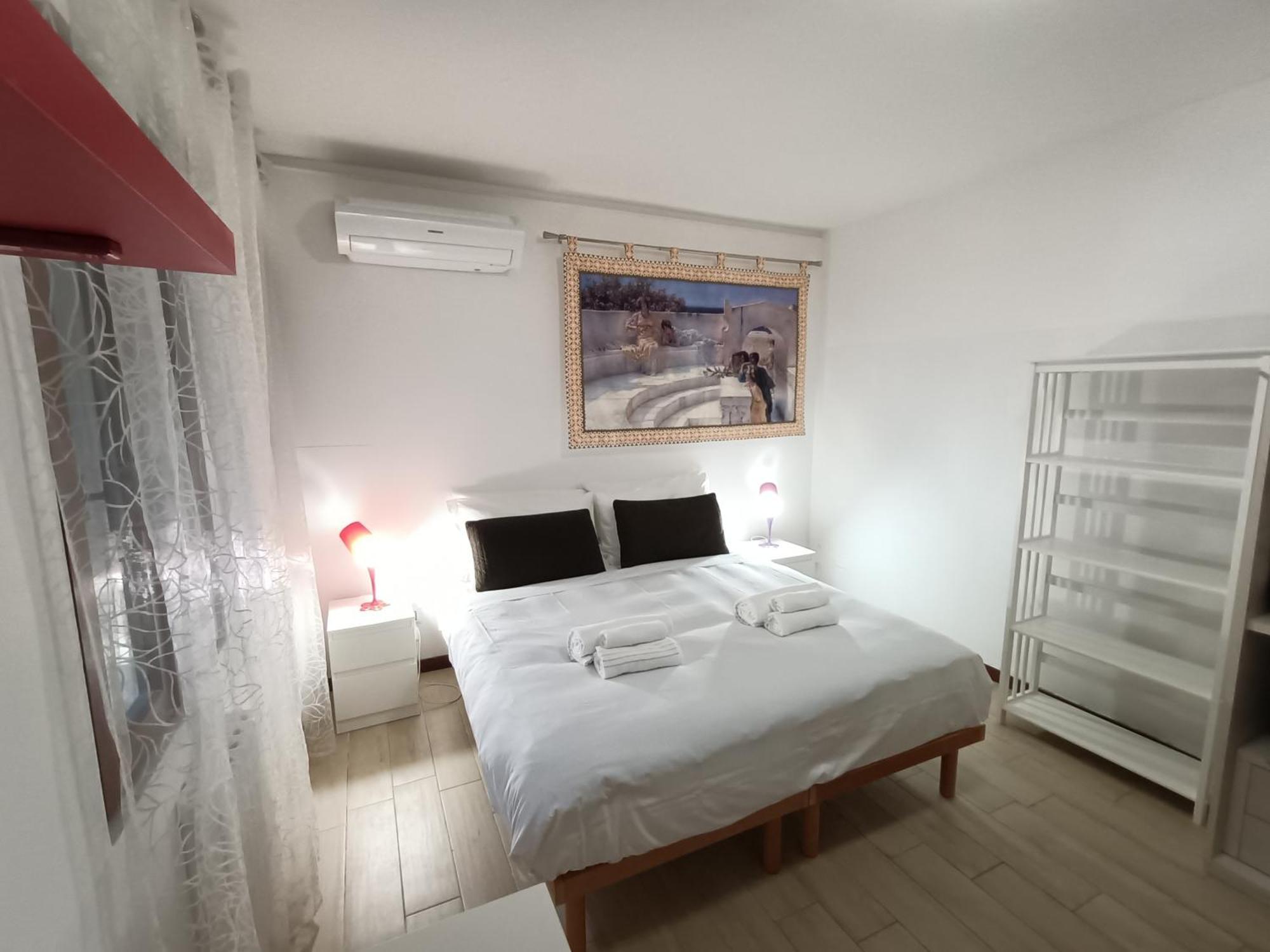 Briani Courtyard Apartment *