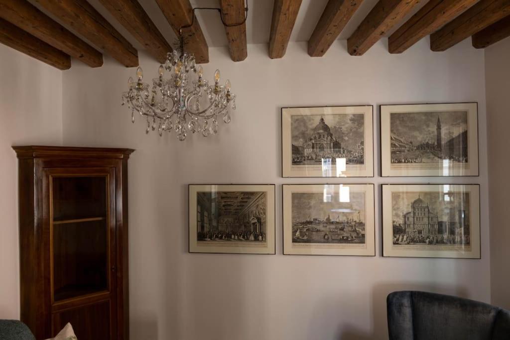 Aponalview 027042-loc-12481 Venice