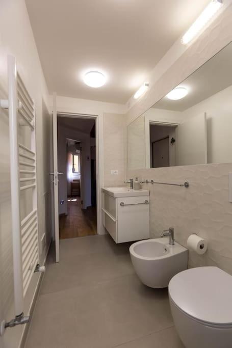 Aponalview 027042-loc-12481 Apartment *