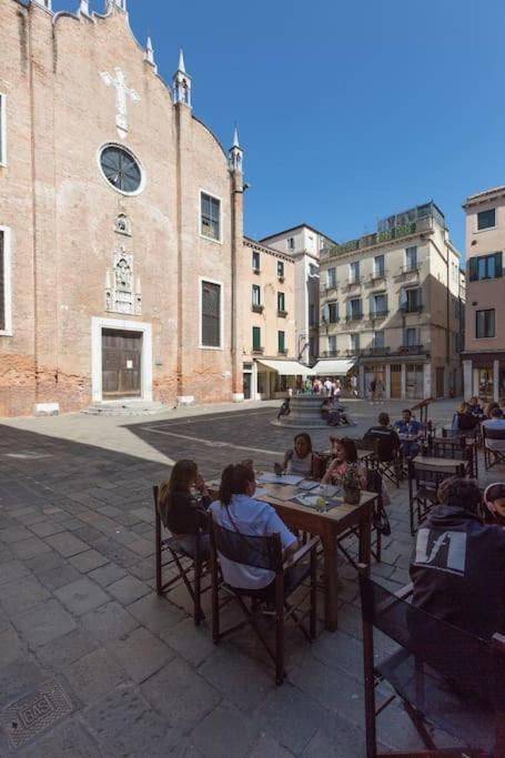Aponalview 027042-loc-12481 Venice