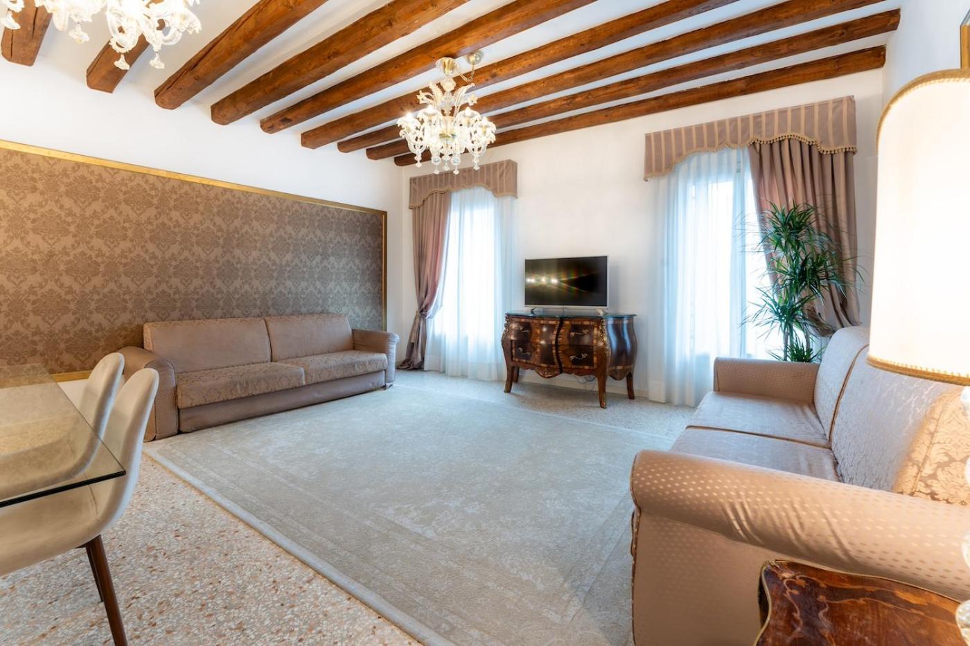 San Teodoro Palace - Luxury Apartments Apartment