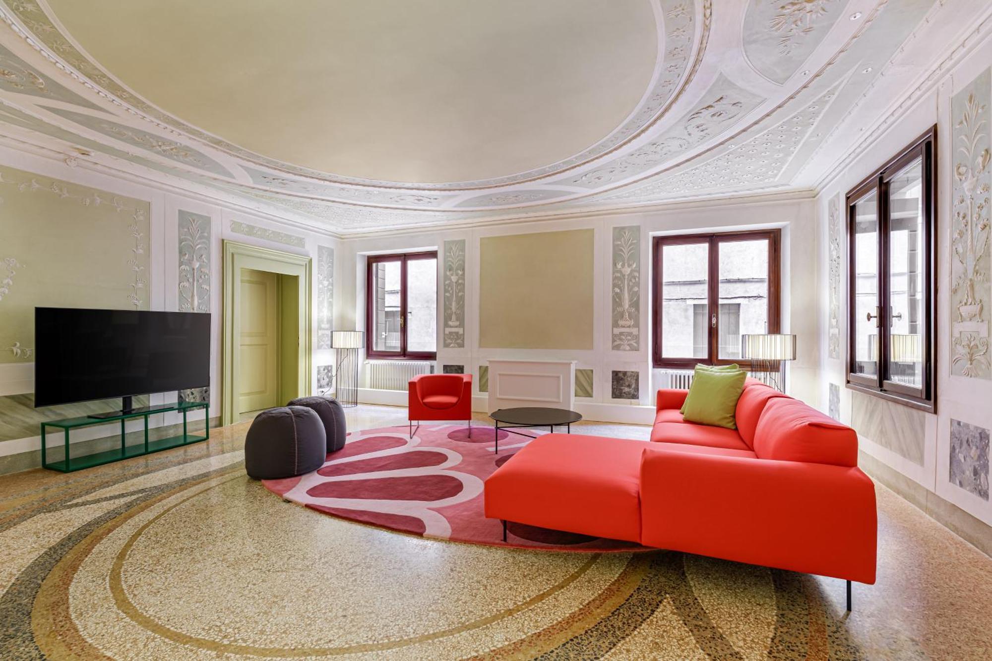 Palazzo Dei Fiori By Mate Venice