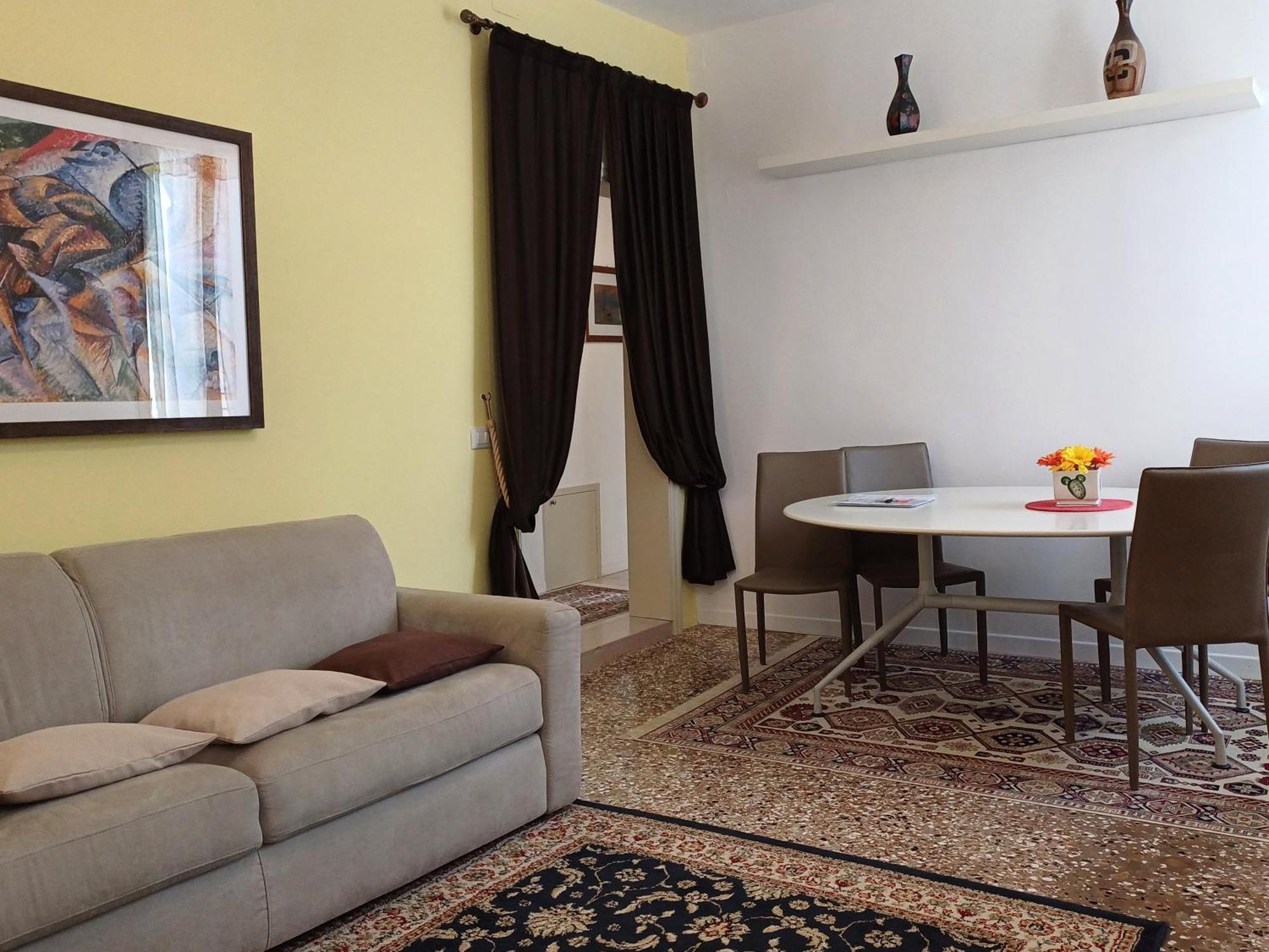Fortuny Loft Apartment *