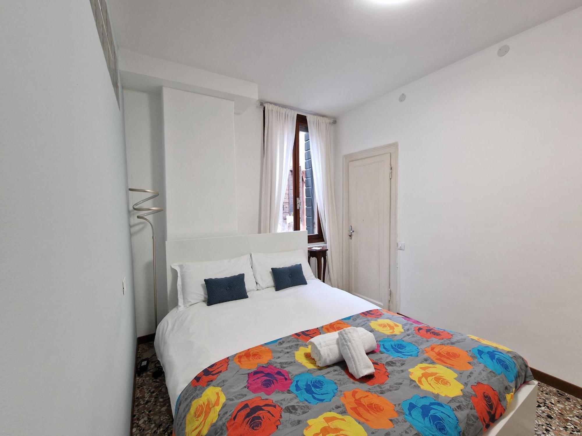 Veneziacentopercento La Forcola Apartment, Next To Rialto Bridge *