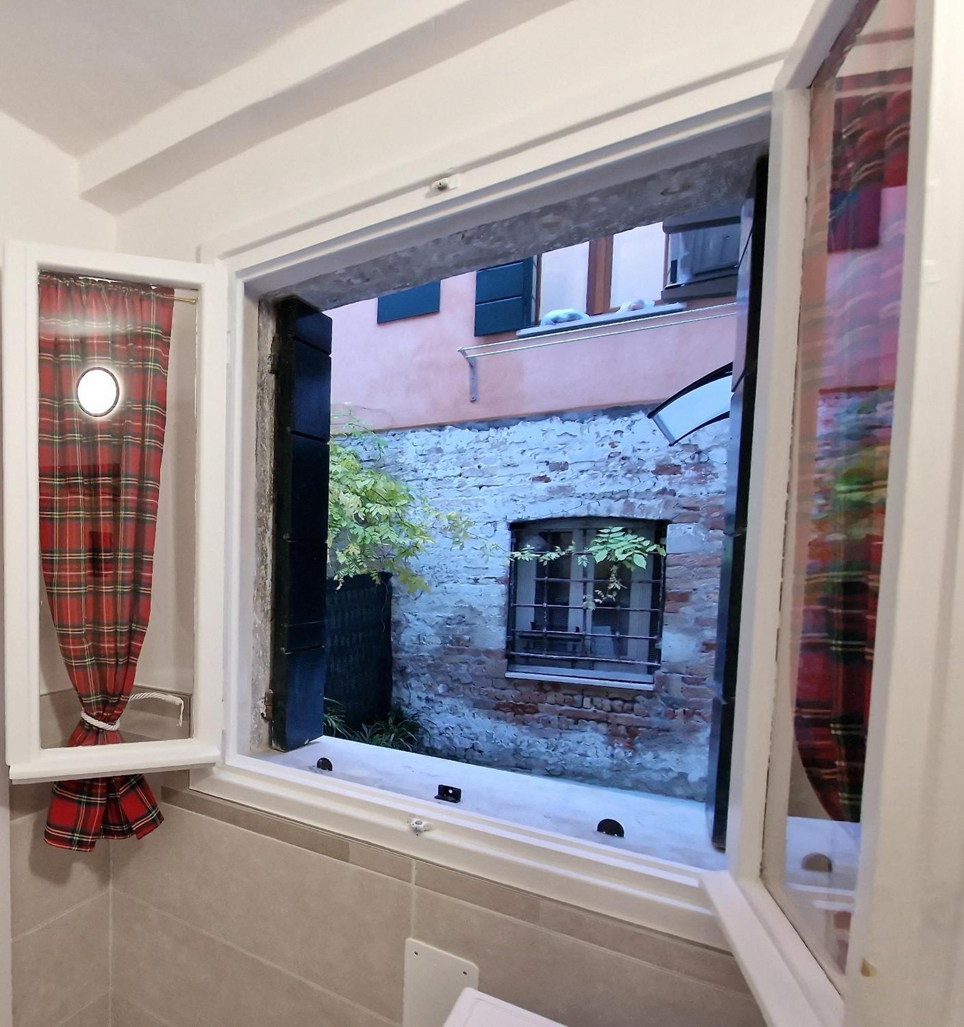 Appartamento Veneziacentopercento La Forcola Apartment, Next To Rialto Bridge