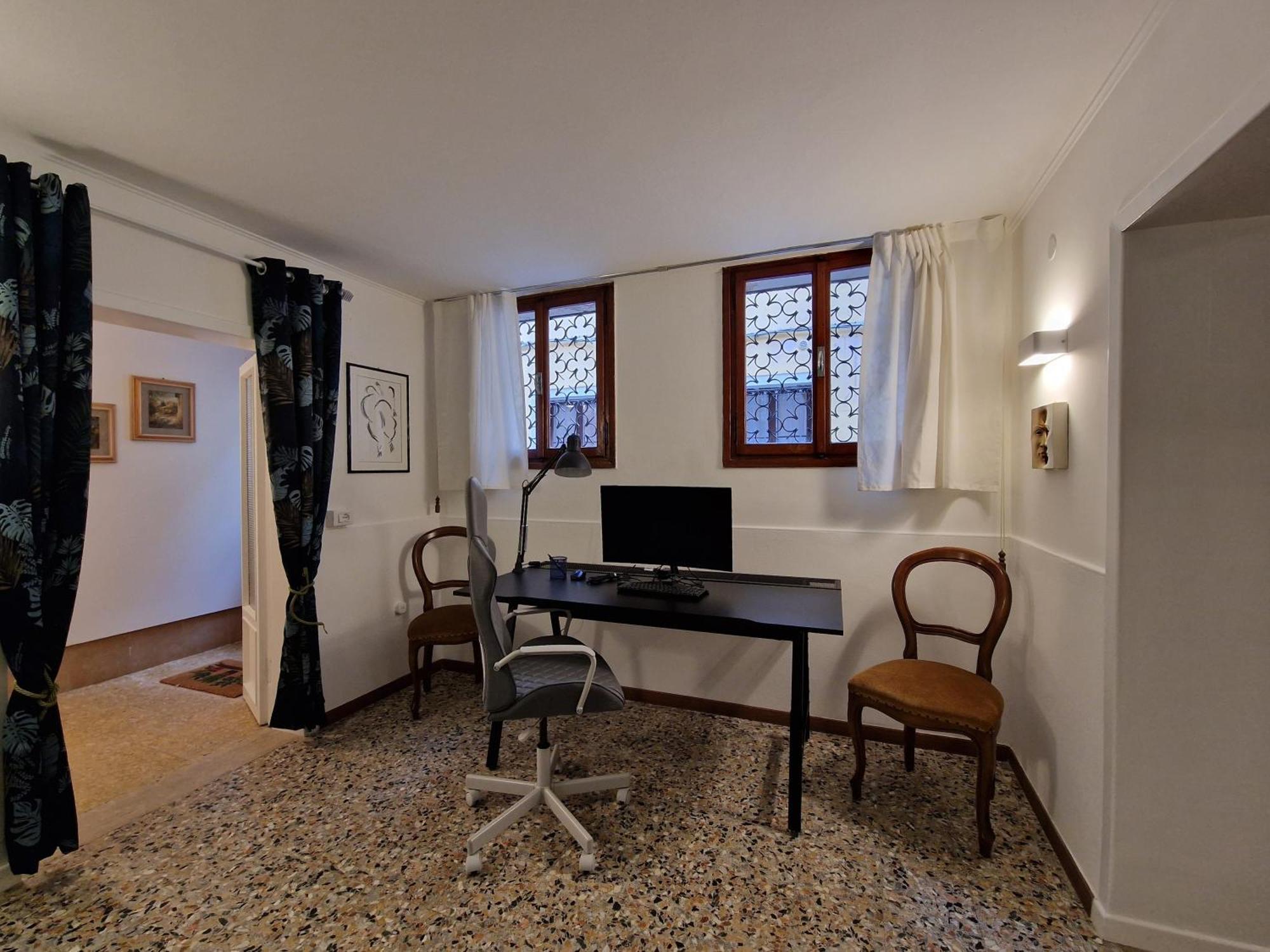 Veneziacentopercento La Forcola Apartment, Next To Rialto Bridge