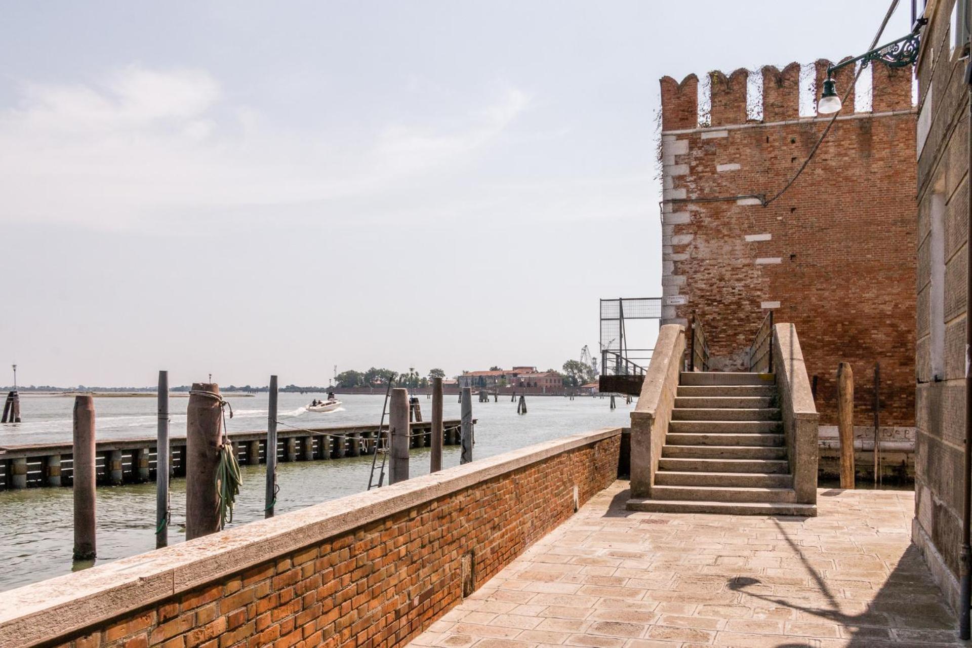 Celestia Castello By Waterbus * Venice