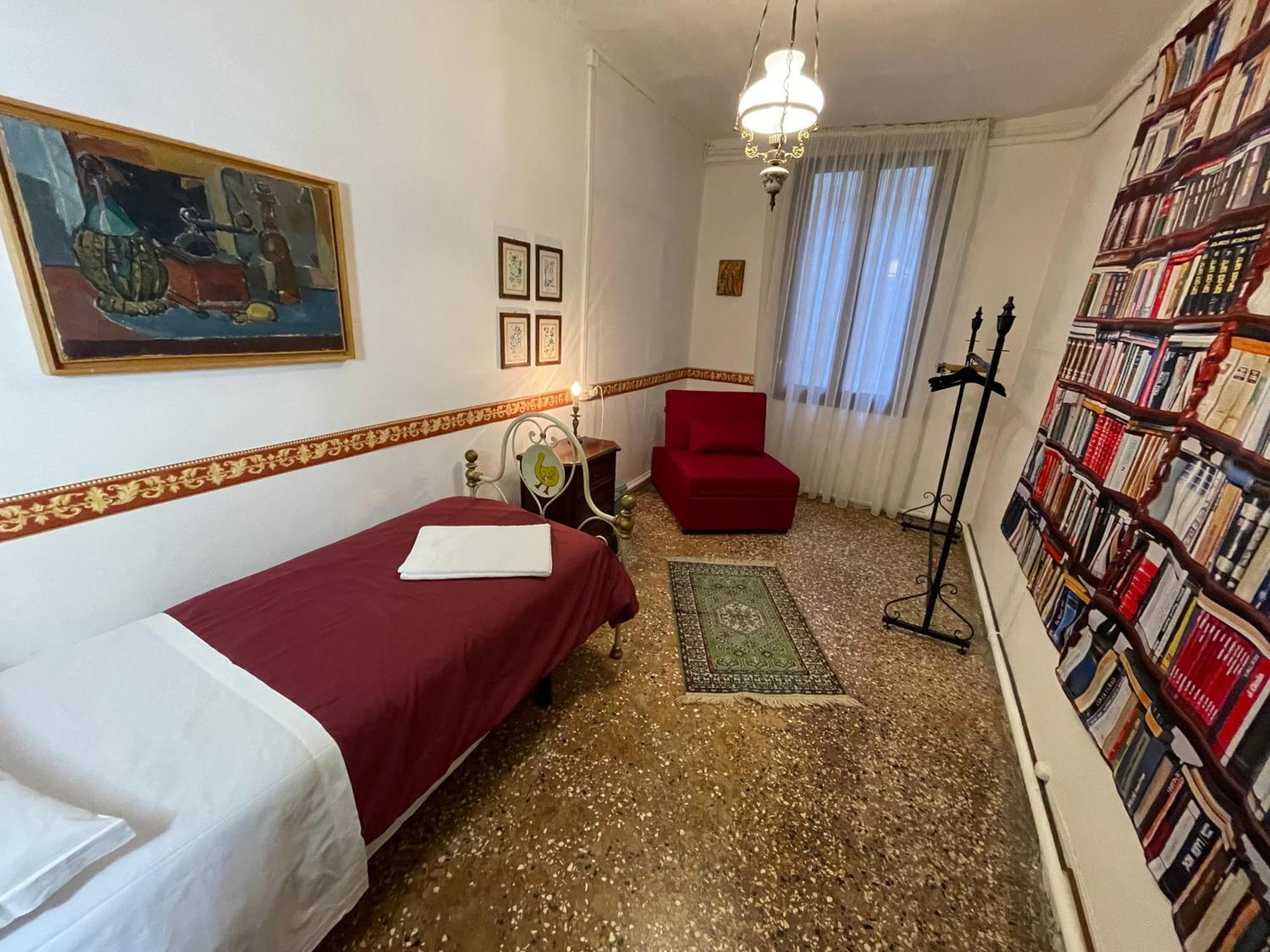 Lions Guest house *