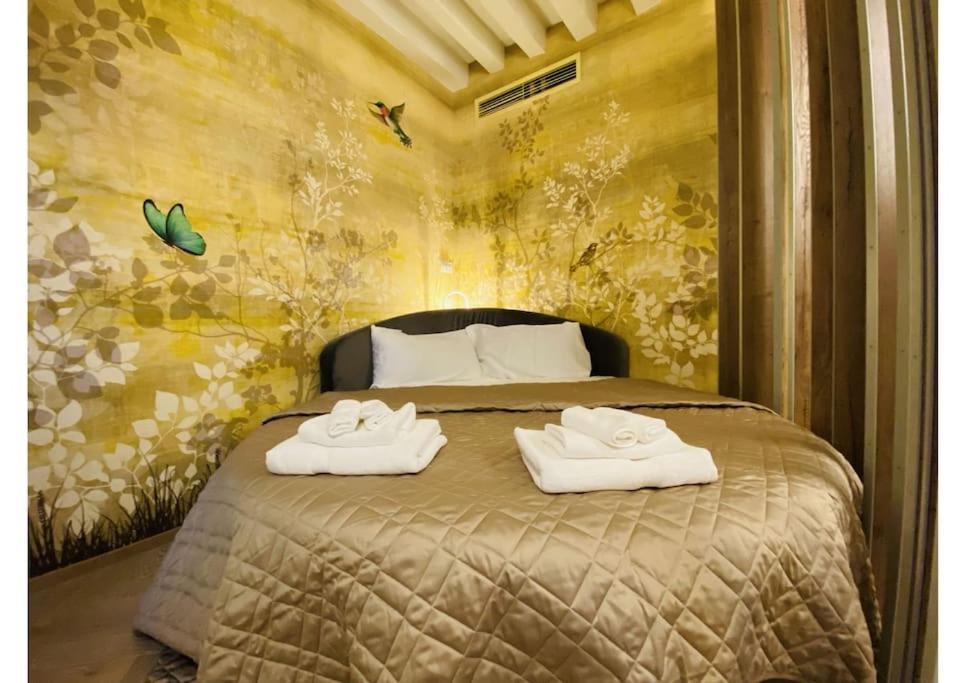 Sweet Time Venice, Luxury San Marco Frezzaria Apt! Appartamento *