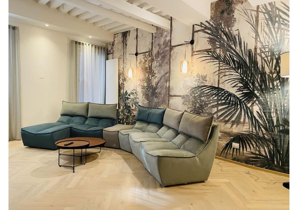 Appartamento Sweet Time Venice, Luxury San Marco Frezzaria Apt!