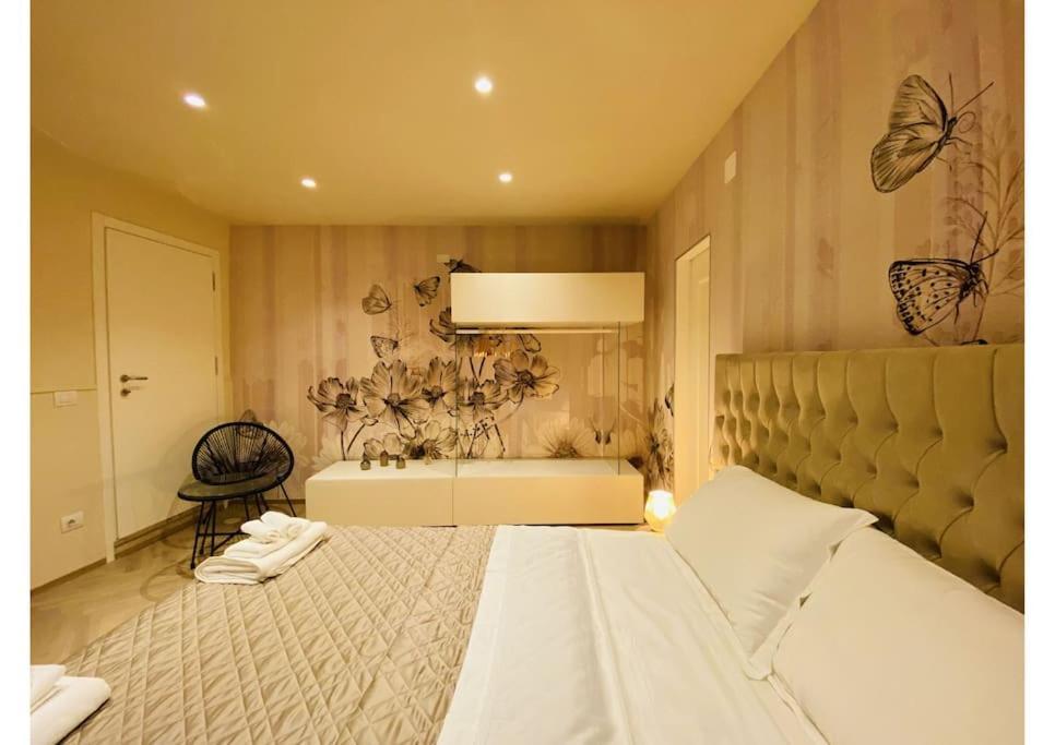 Sweet Time Venice, Luxury San Marco Frezzaria Apt! Venezia