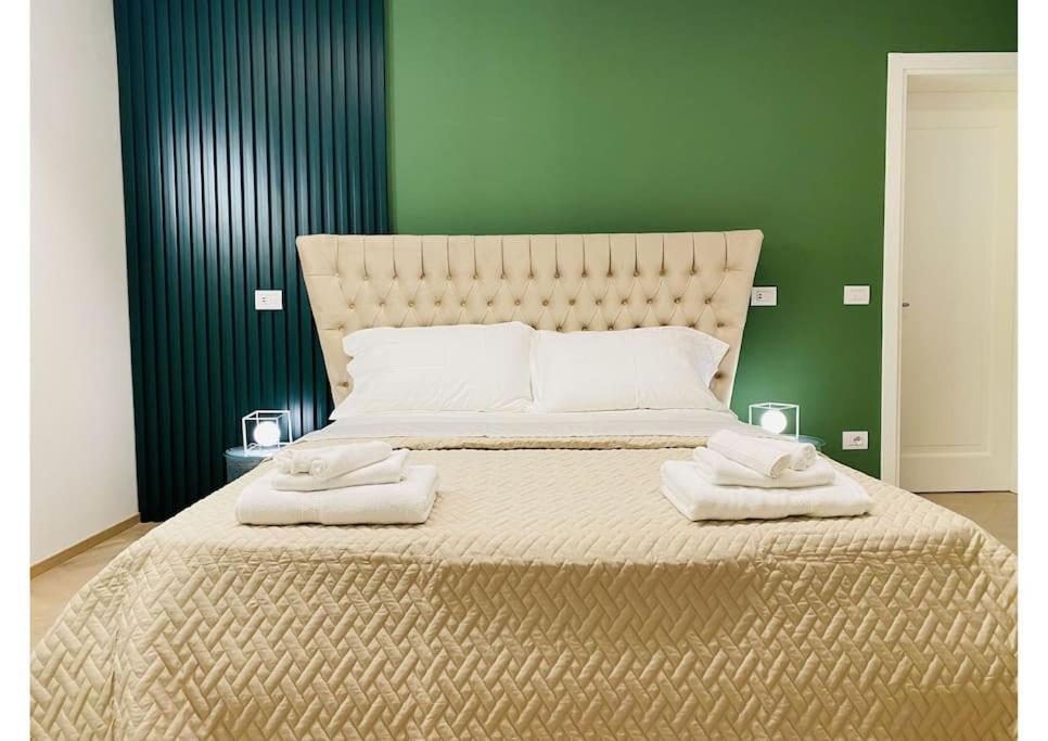 Appartamento Sweet Time Venice, Luxury San Marco Frezzaria Apt! *
