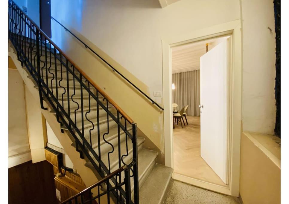 Sweet Time Venice, Luxury San Marco Frezzaria Apt! Appartamento Venezia