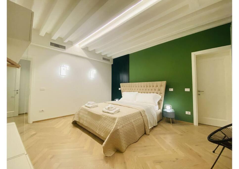Sweet Time Venice, Luxury San Marco Frezzaria Apt! Appartamento