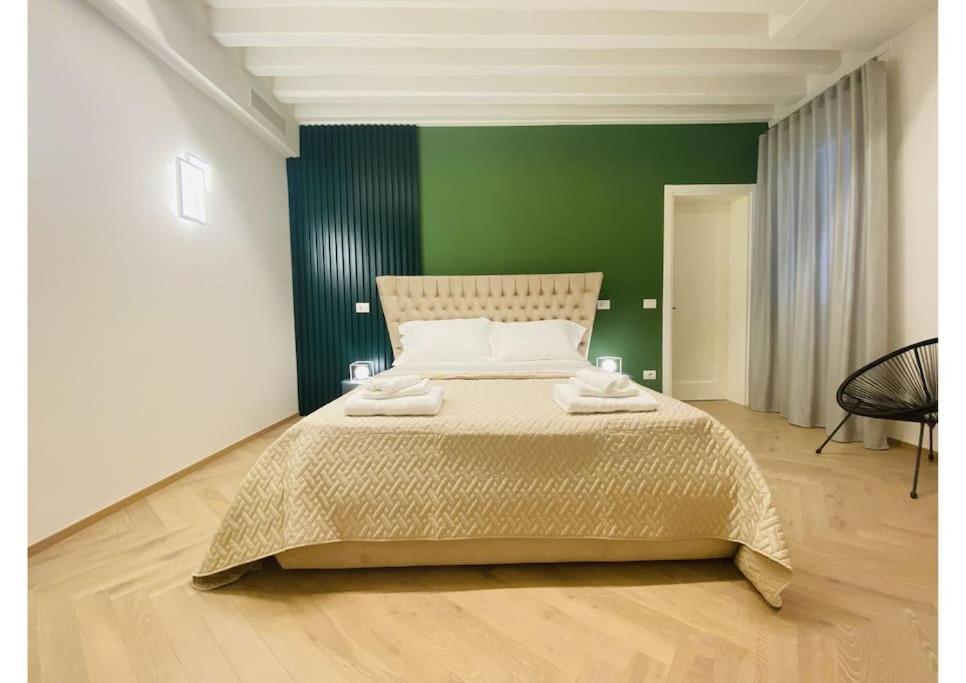 Appartamento Sweet Time Venice, Luxury San Marco Frezzaria Apt! Venezia