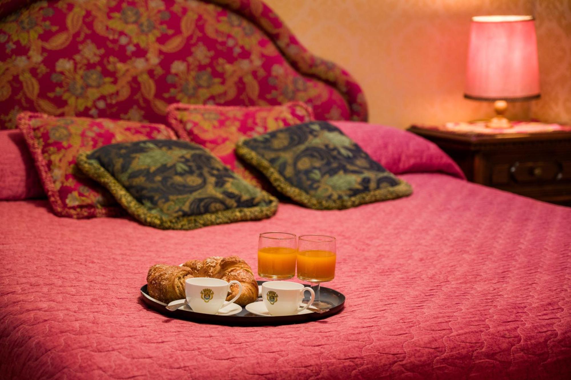 Apartment Lover's Nest In San Marco Square