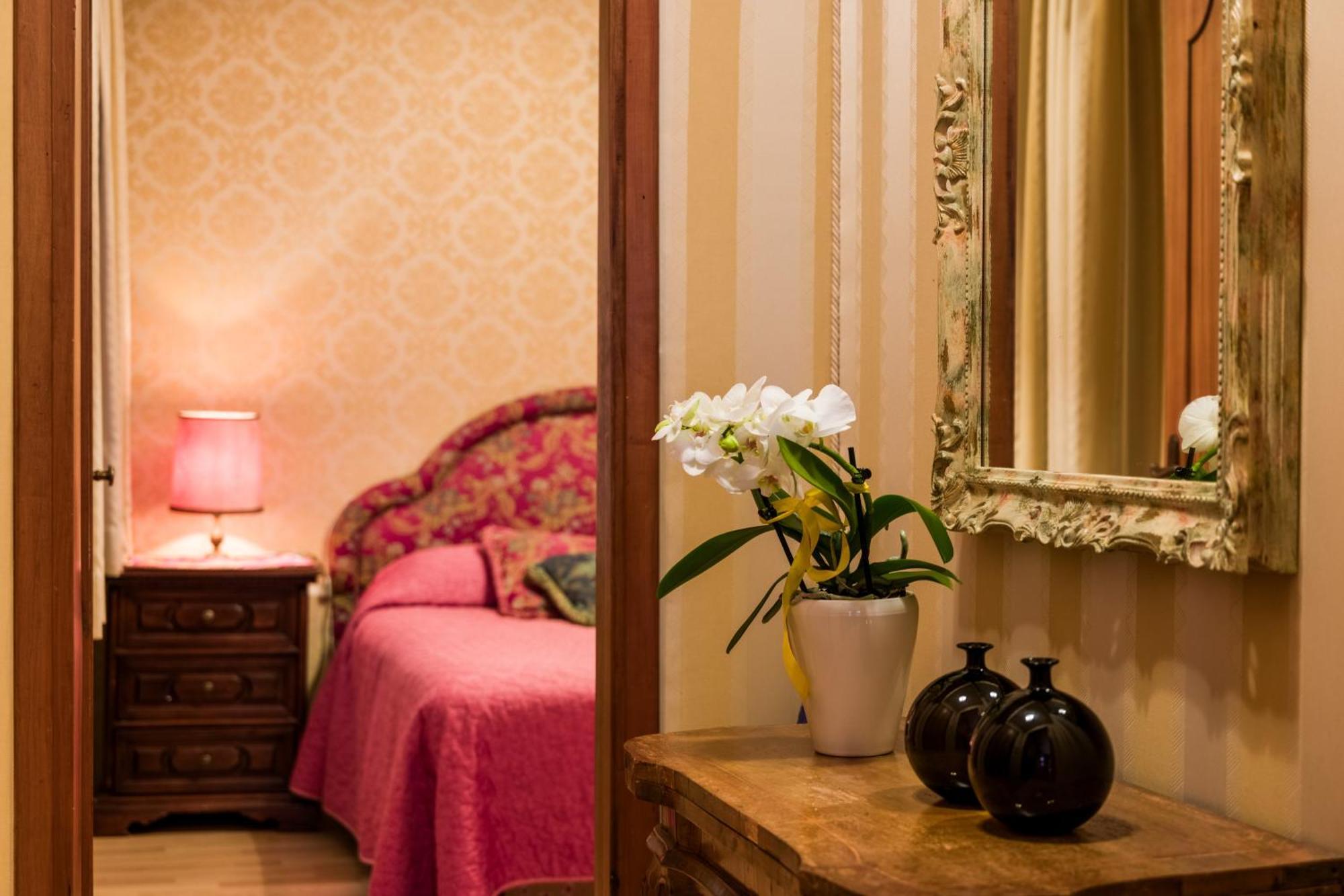 Lover's Nest In San Marco Square