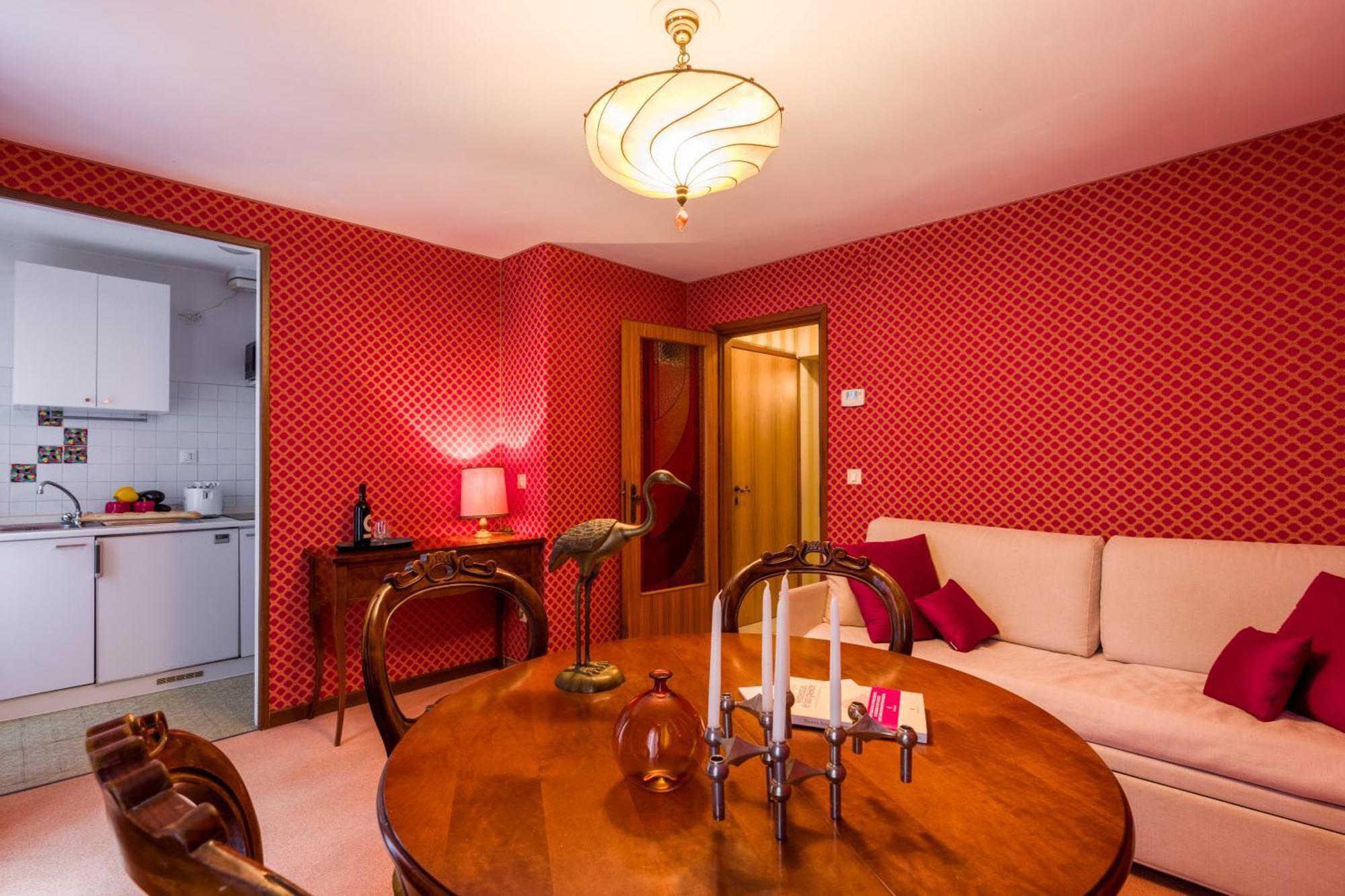 Lover's Nest In San Marco Square Apartment
