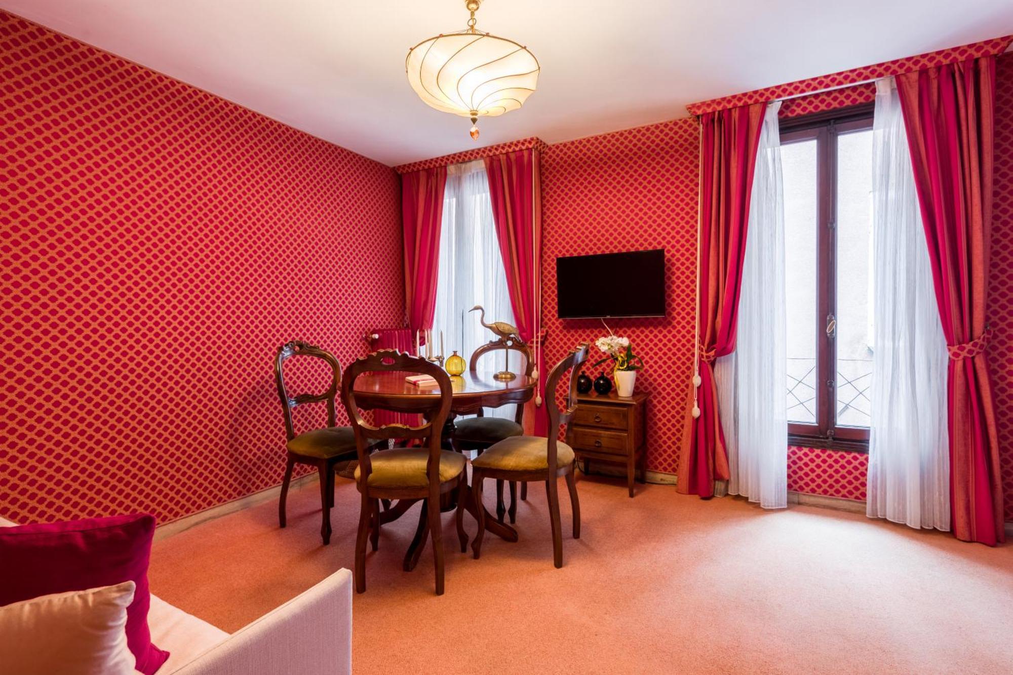 Apartment Lover's Nest In San Marco Square