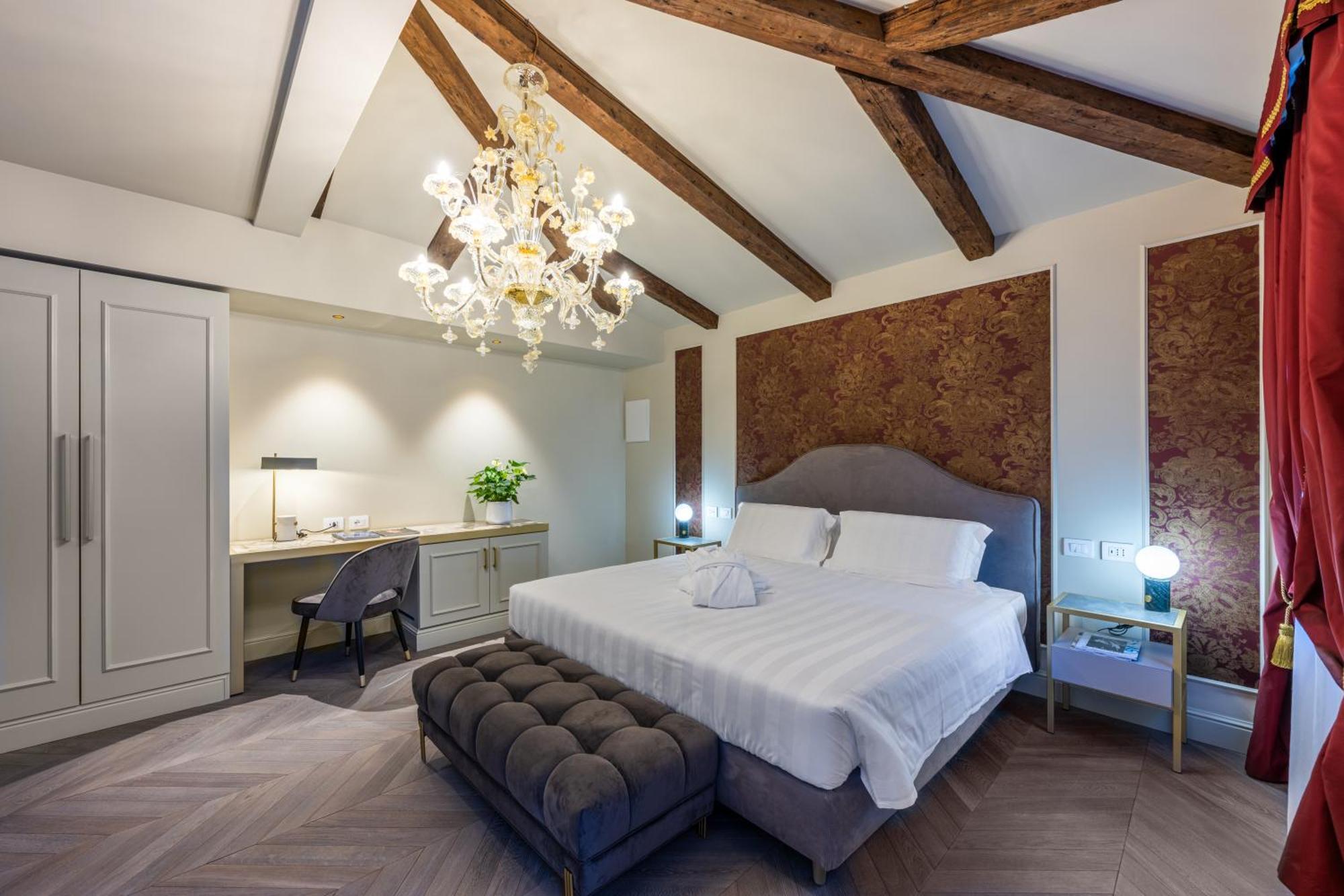 Palazzina Sardi Hotel 4*
