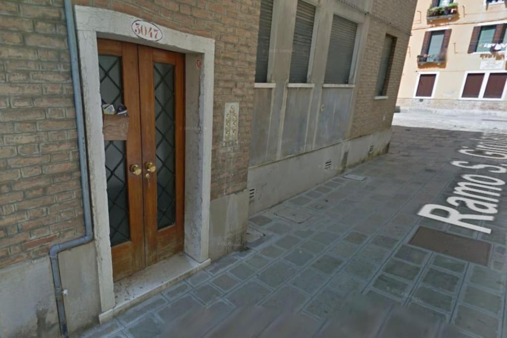 Casa Carla - Comodo In Cannaregio - 2 Private Apartment Venice