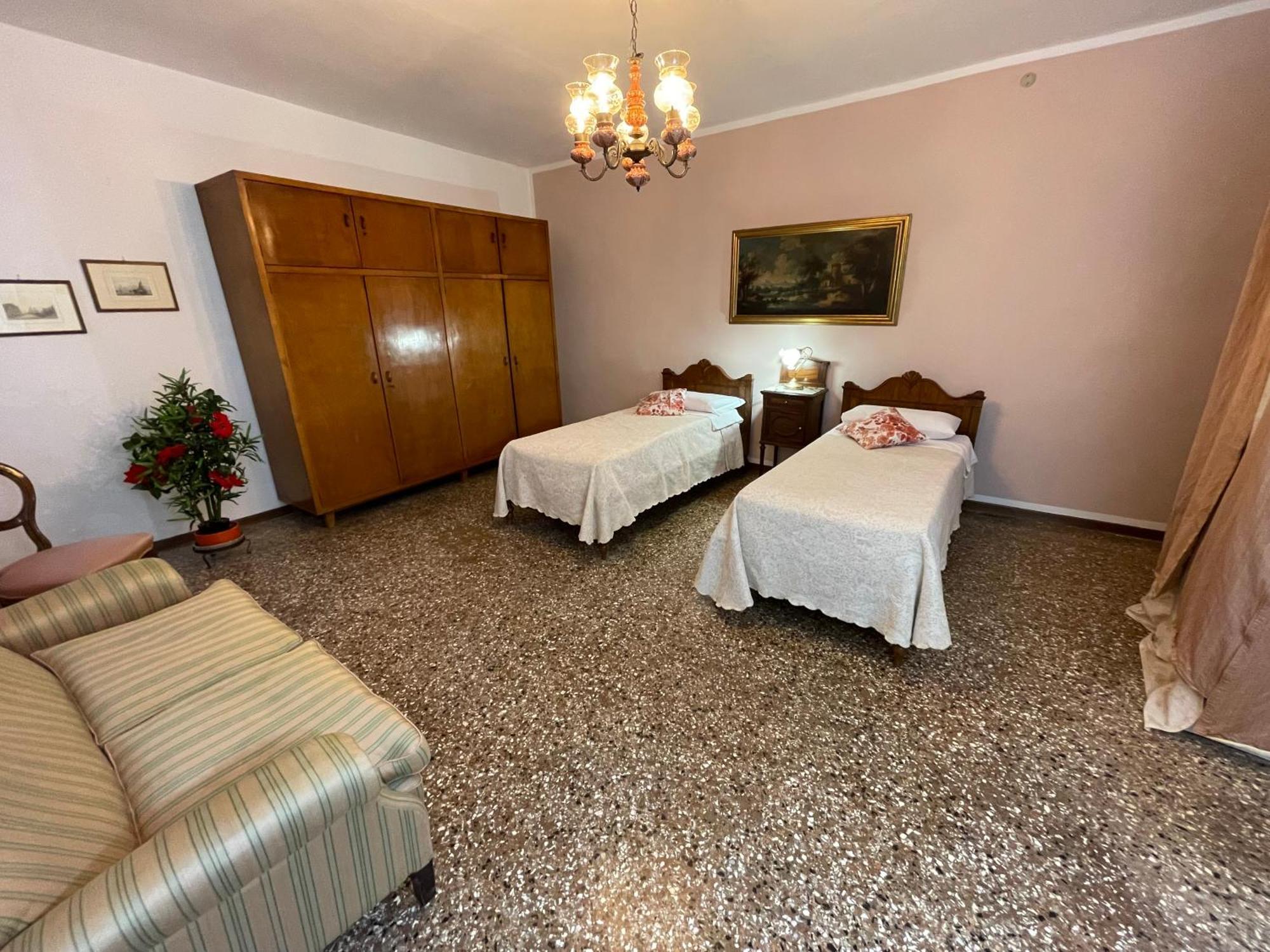 Lions Guest house Venice