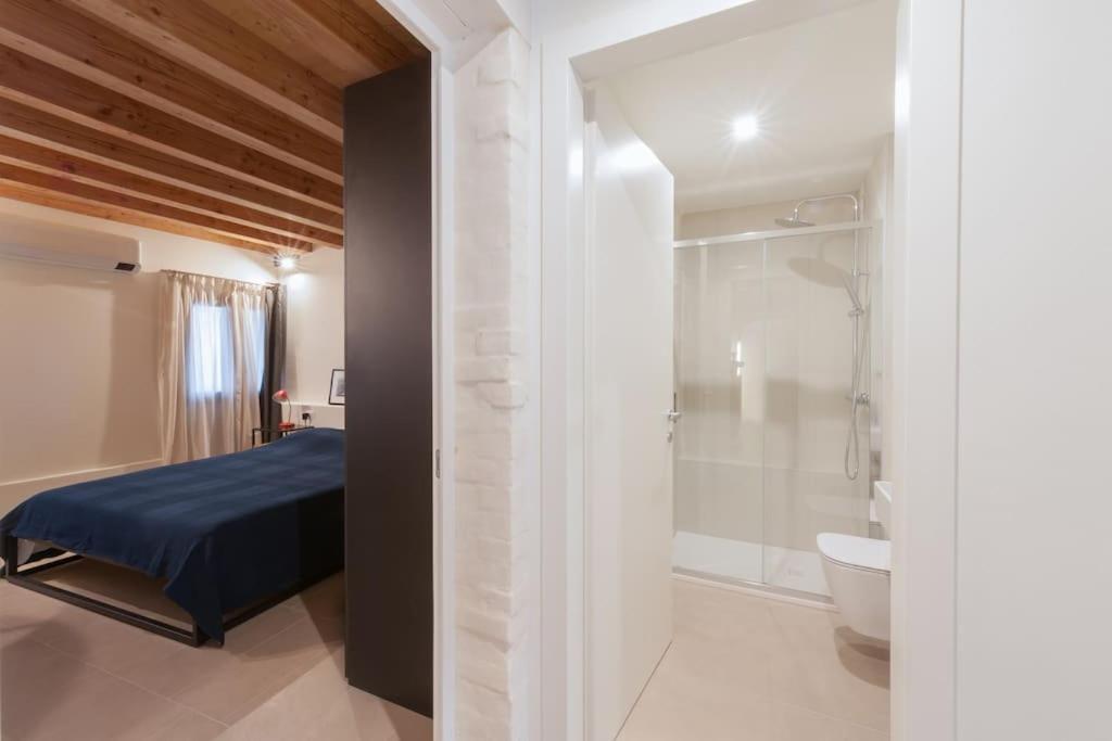 Ca' Ferrando, Brand New Apartment, Experienced Host! Apartment Venice