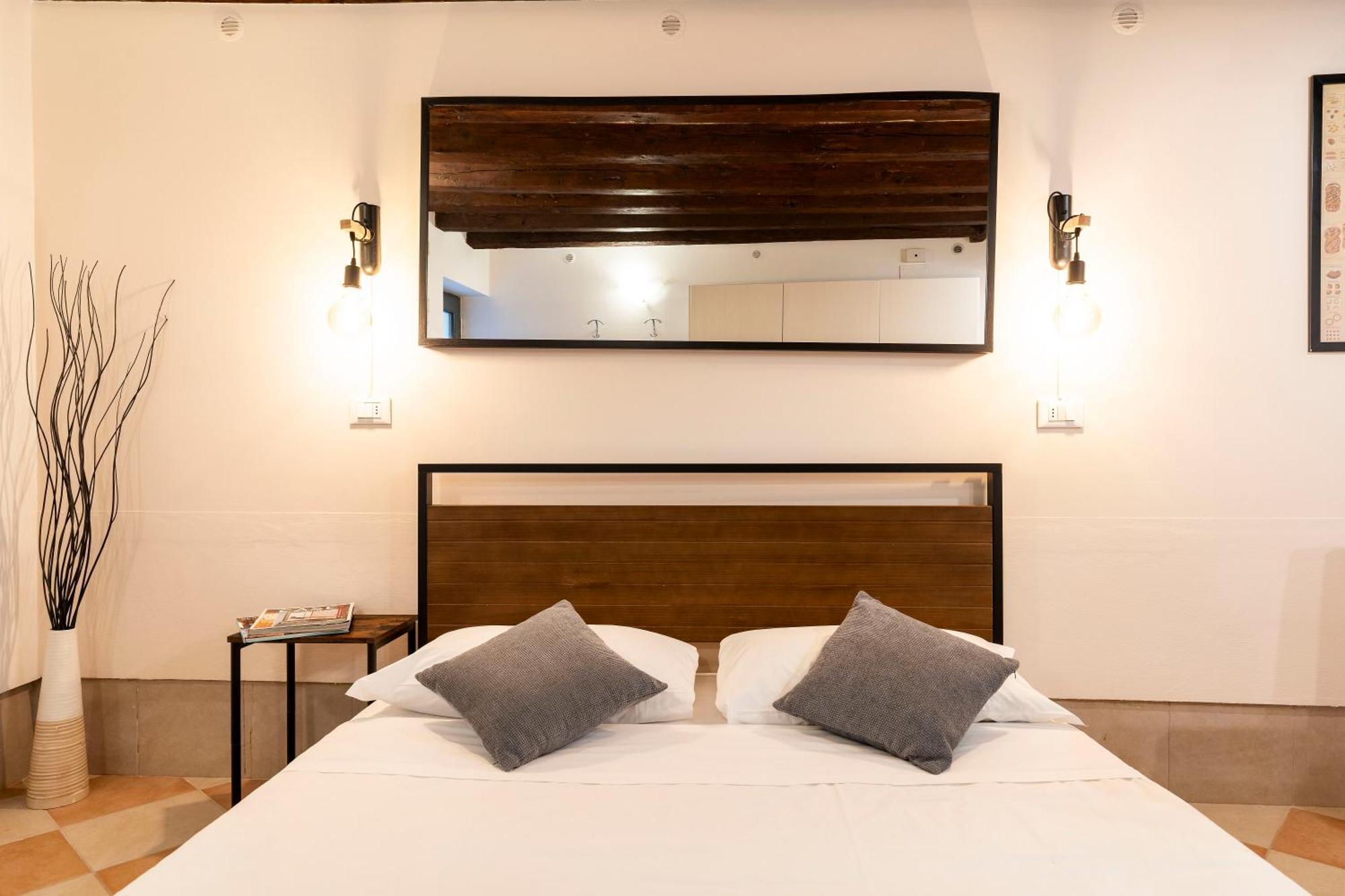 Fenix Colombina In Biennale - Your Little House Apartment
