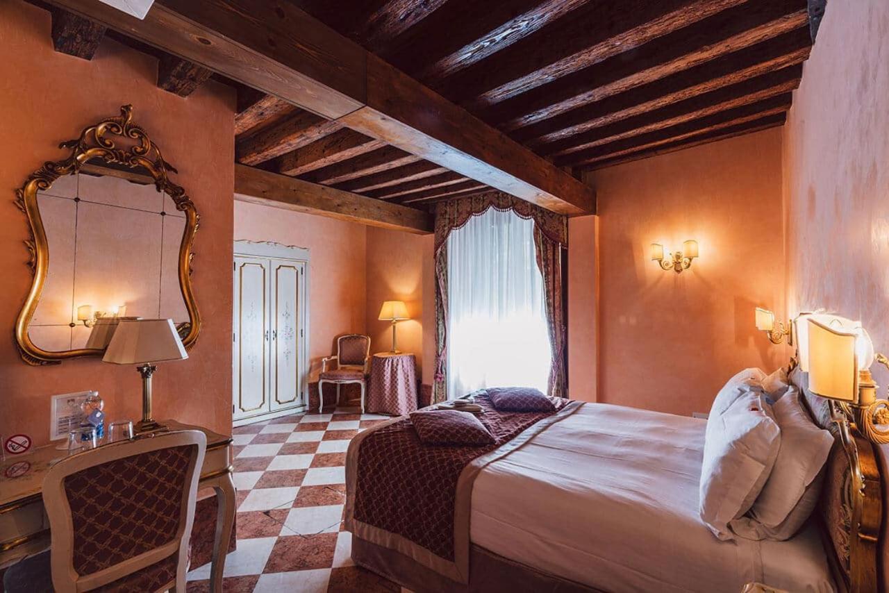 Ca' Amadi Bed & Breakfast Venice