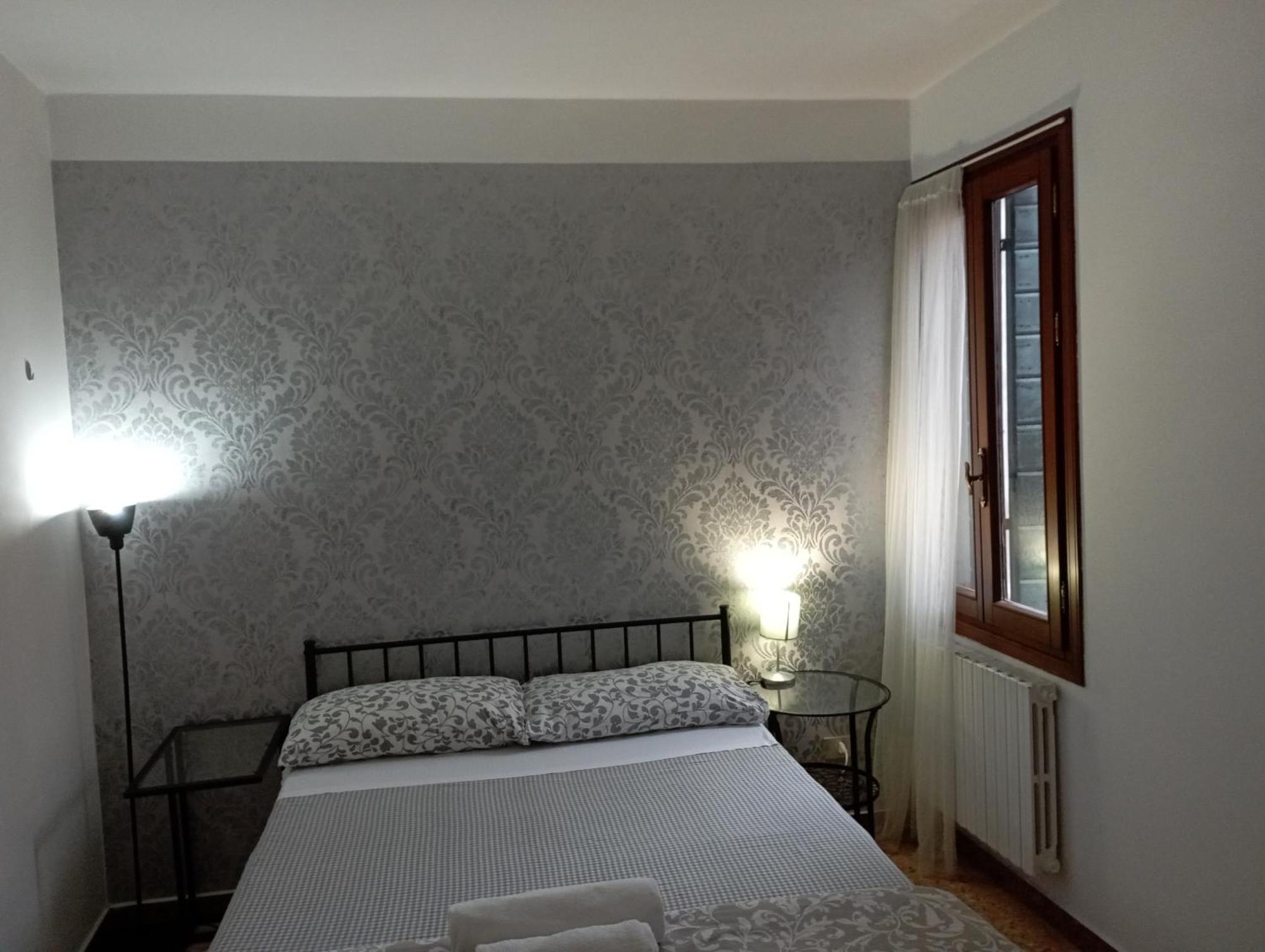 Guest house Two Steps From Rialto *