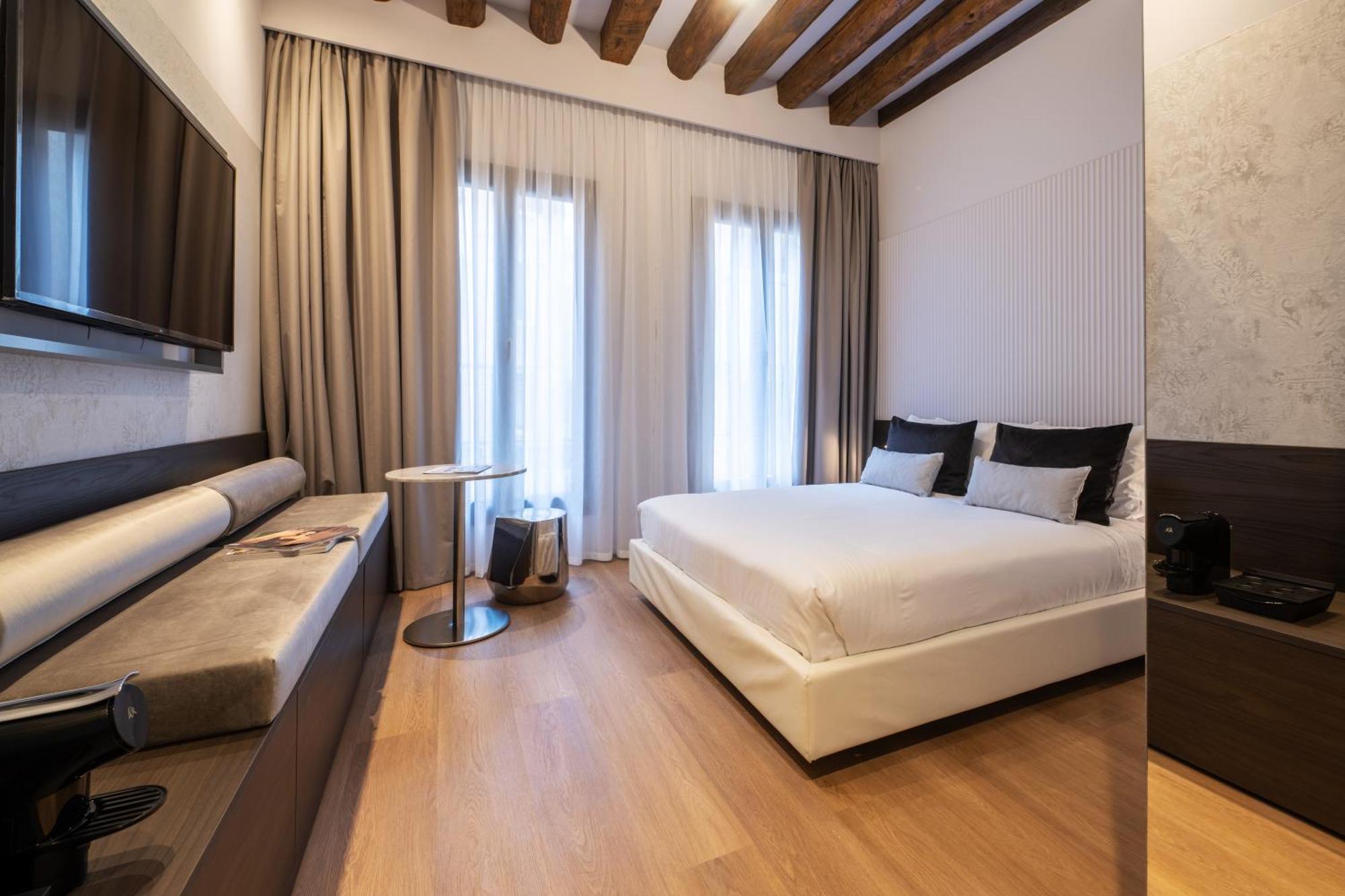 Palazzo Pianca 4* Venice