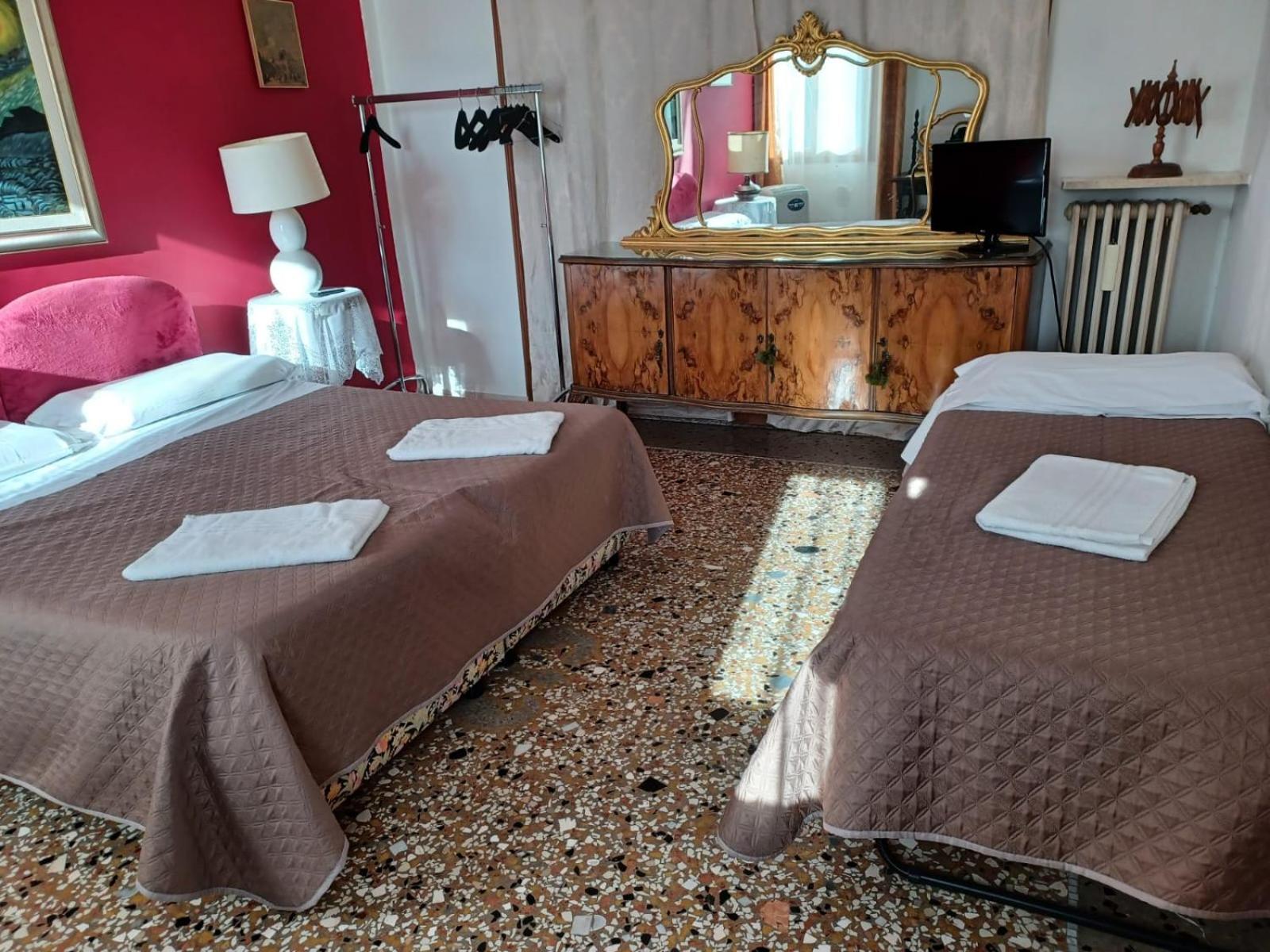 Princess Canal View Apartment Venice