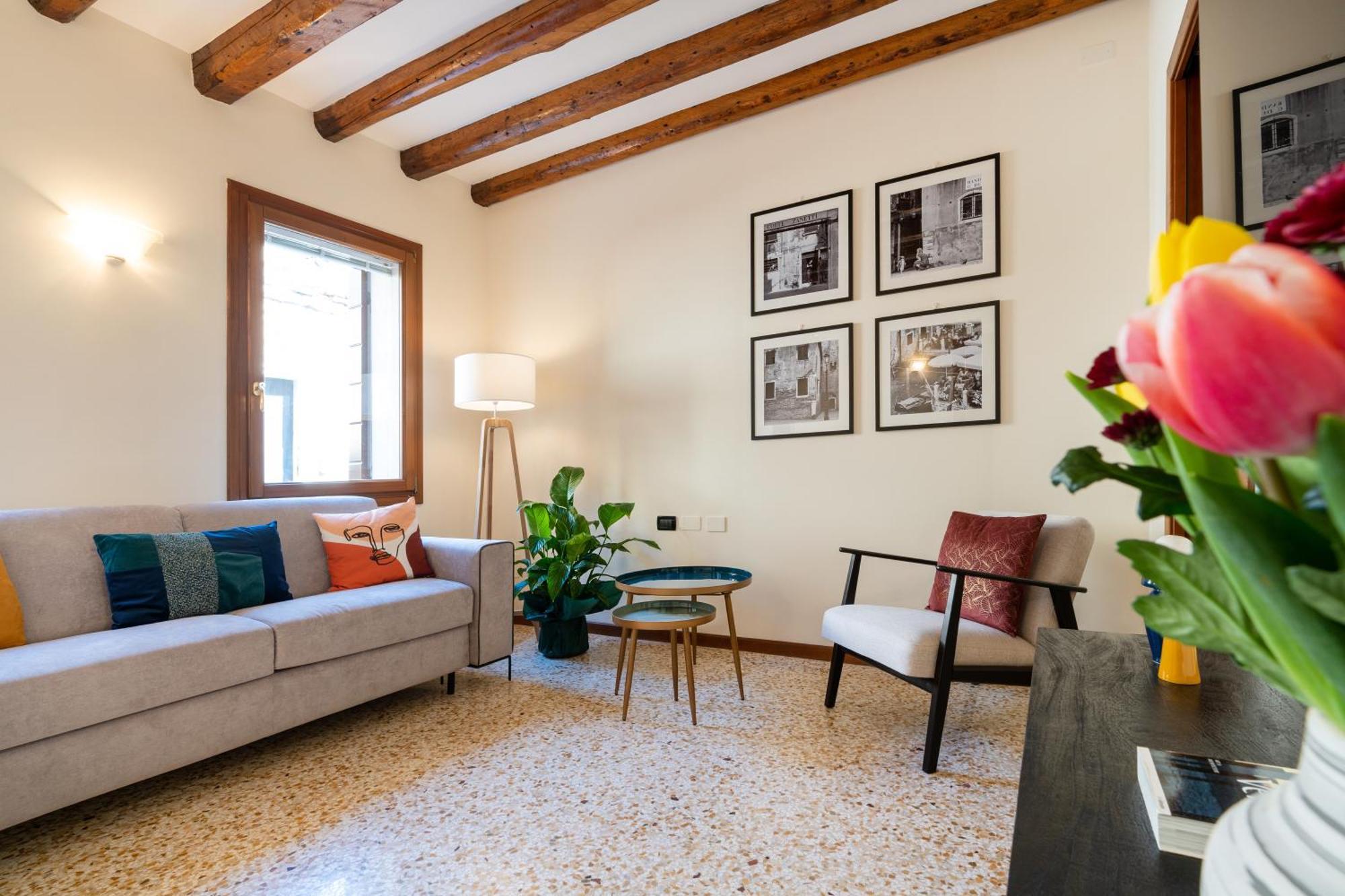 Elegante E Luminoso, Spazio Esterno Privato Apartment *