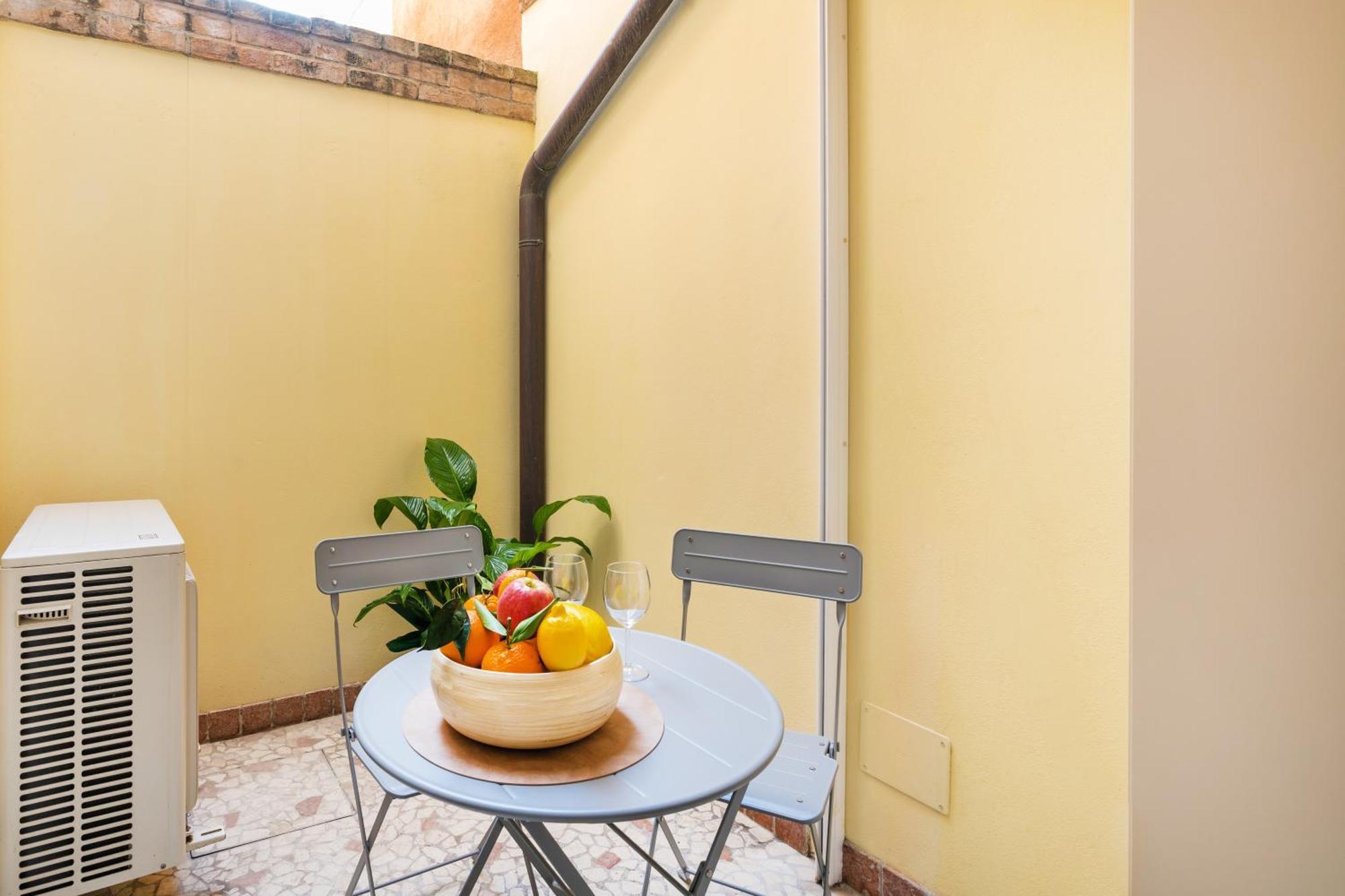 Elegante E Luminoso, Spazio Esterno Privato Apartment *