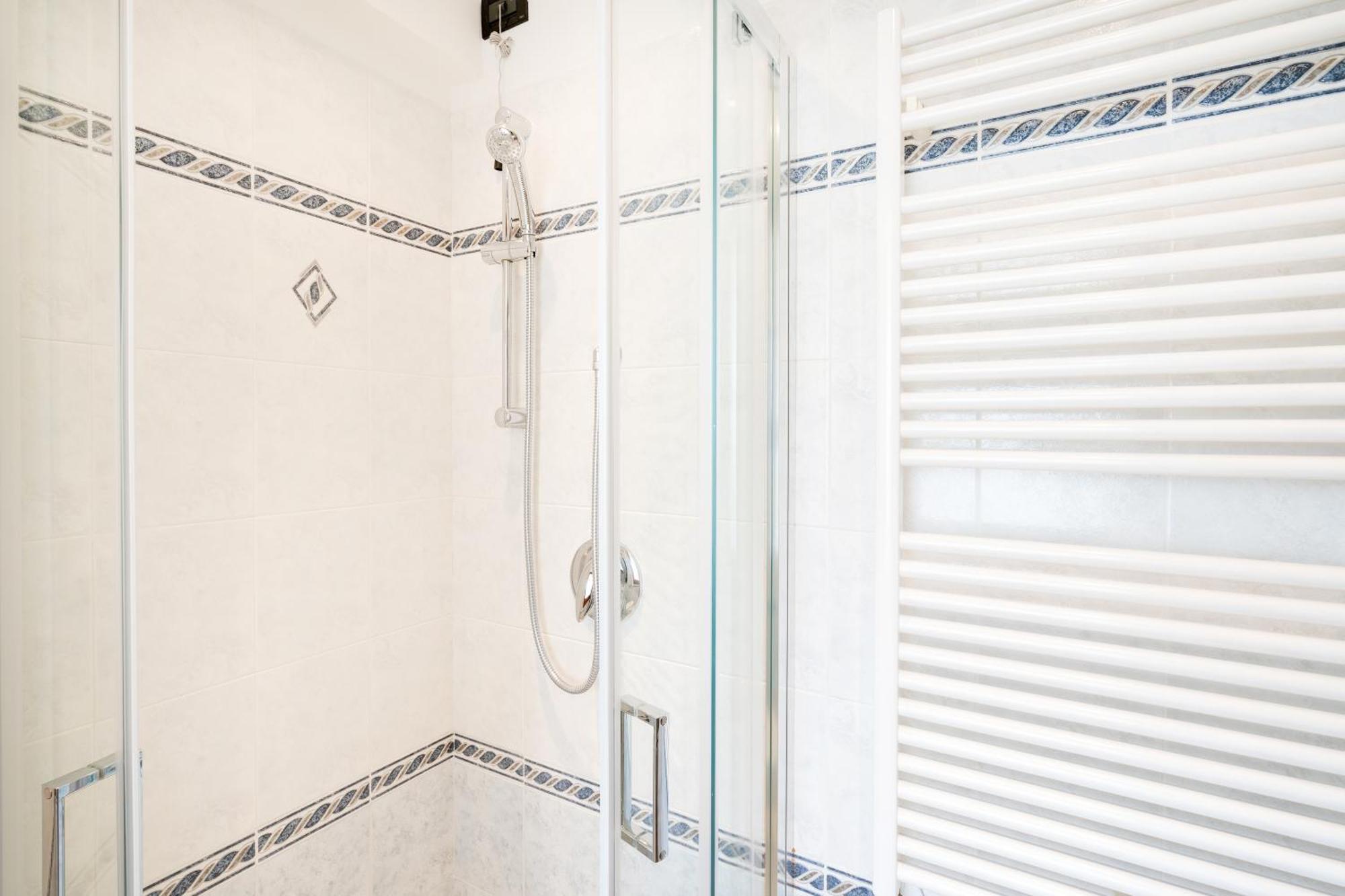 Elegante E Luminoso, Spazio Esterno Privato Apartment
