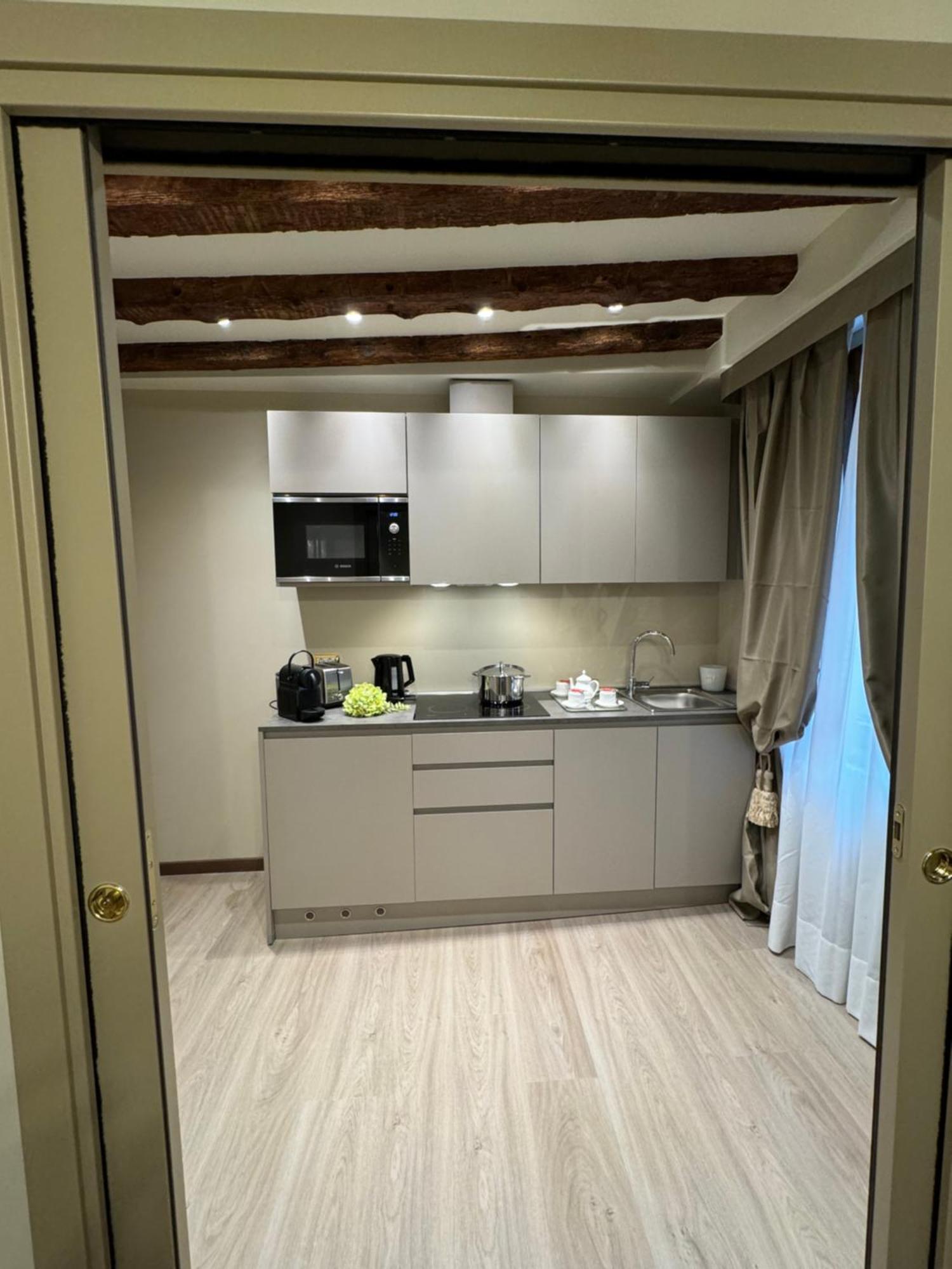 Ca Dell'arte Palace Bed & Breakfast 5*