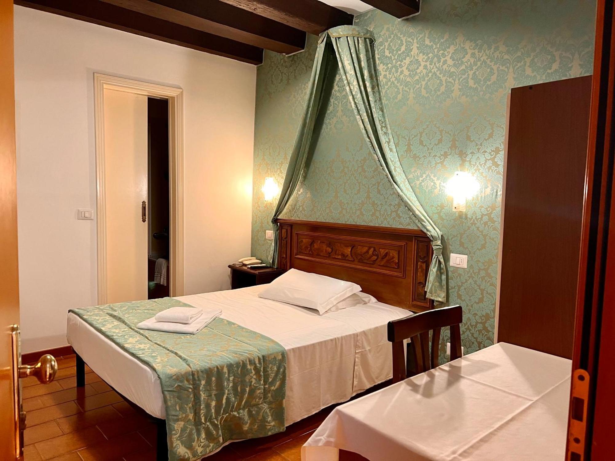 Hotel Canada Venice