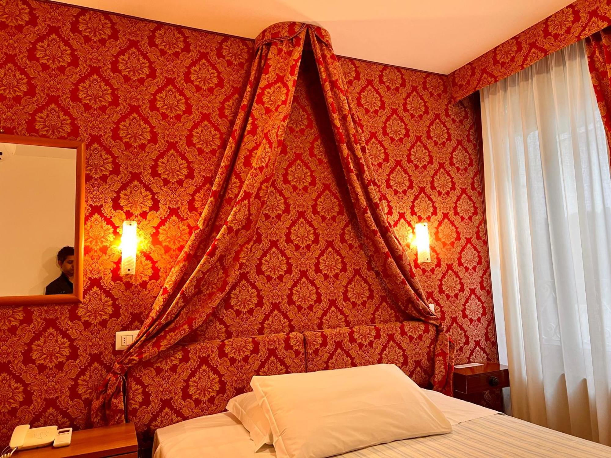 Hotel Canada