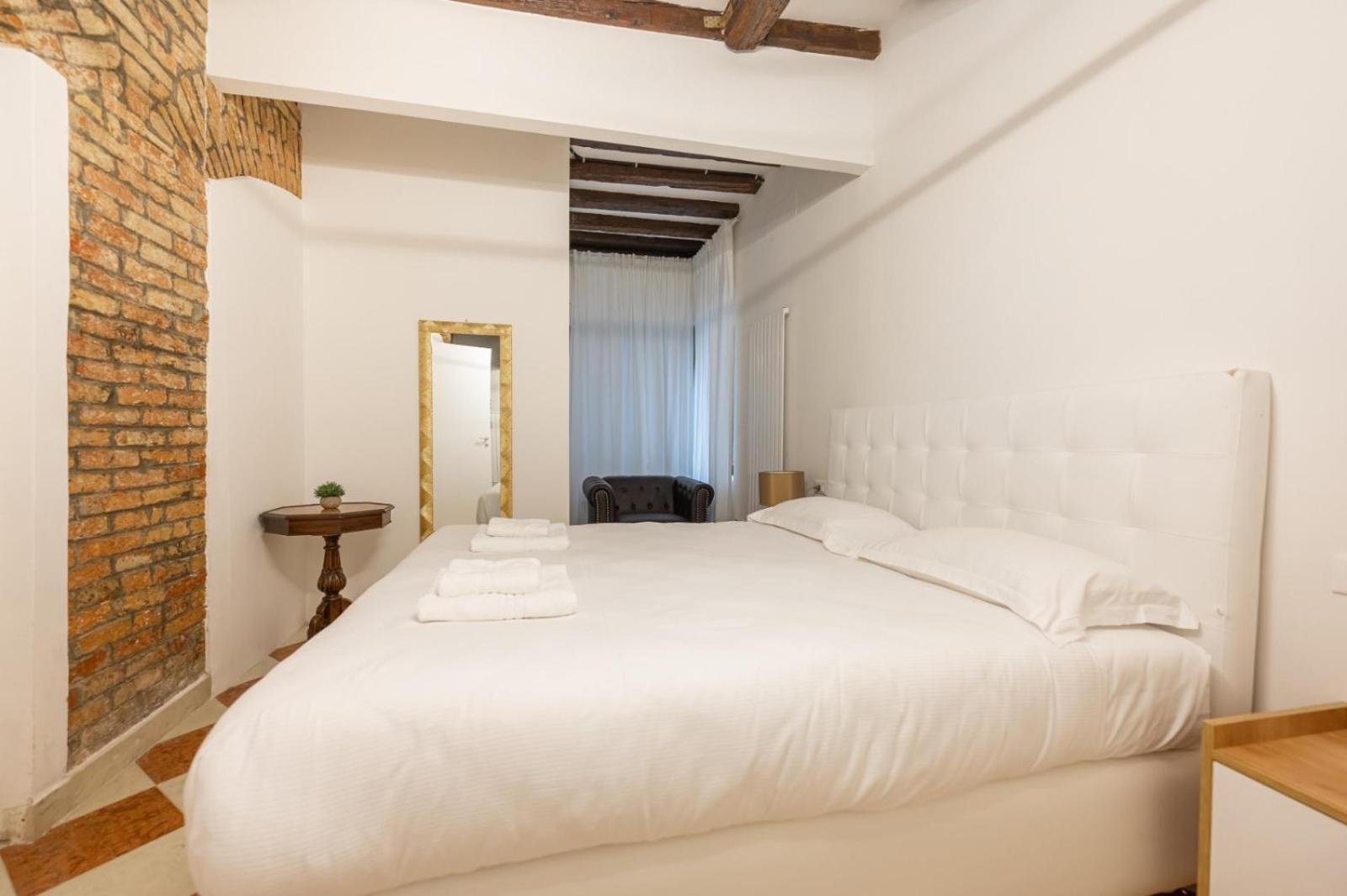 Rialto 707 Bed & Breakfast
