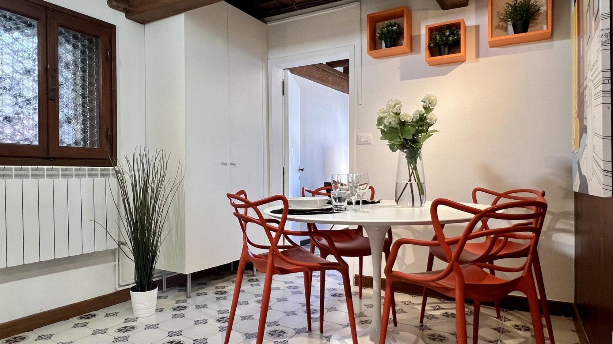 Romantic Grand Canal Apartment *