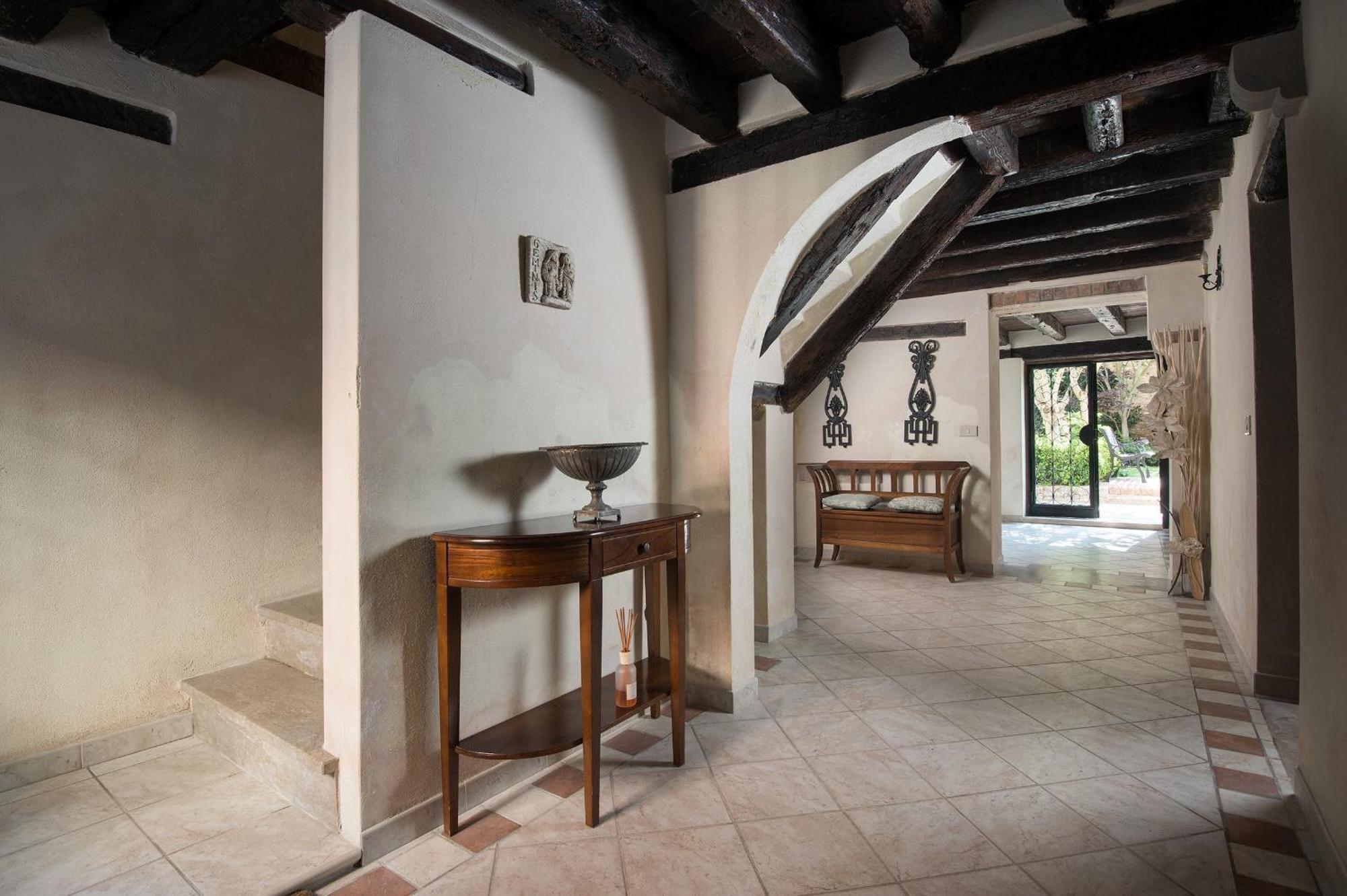 San Giacomo Apartment *