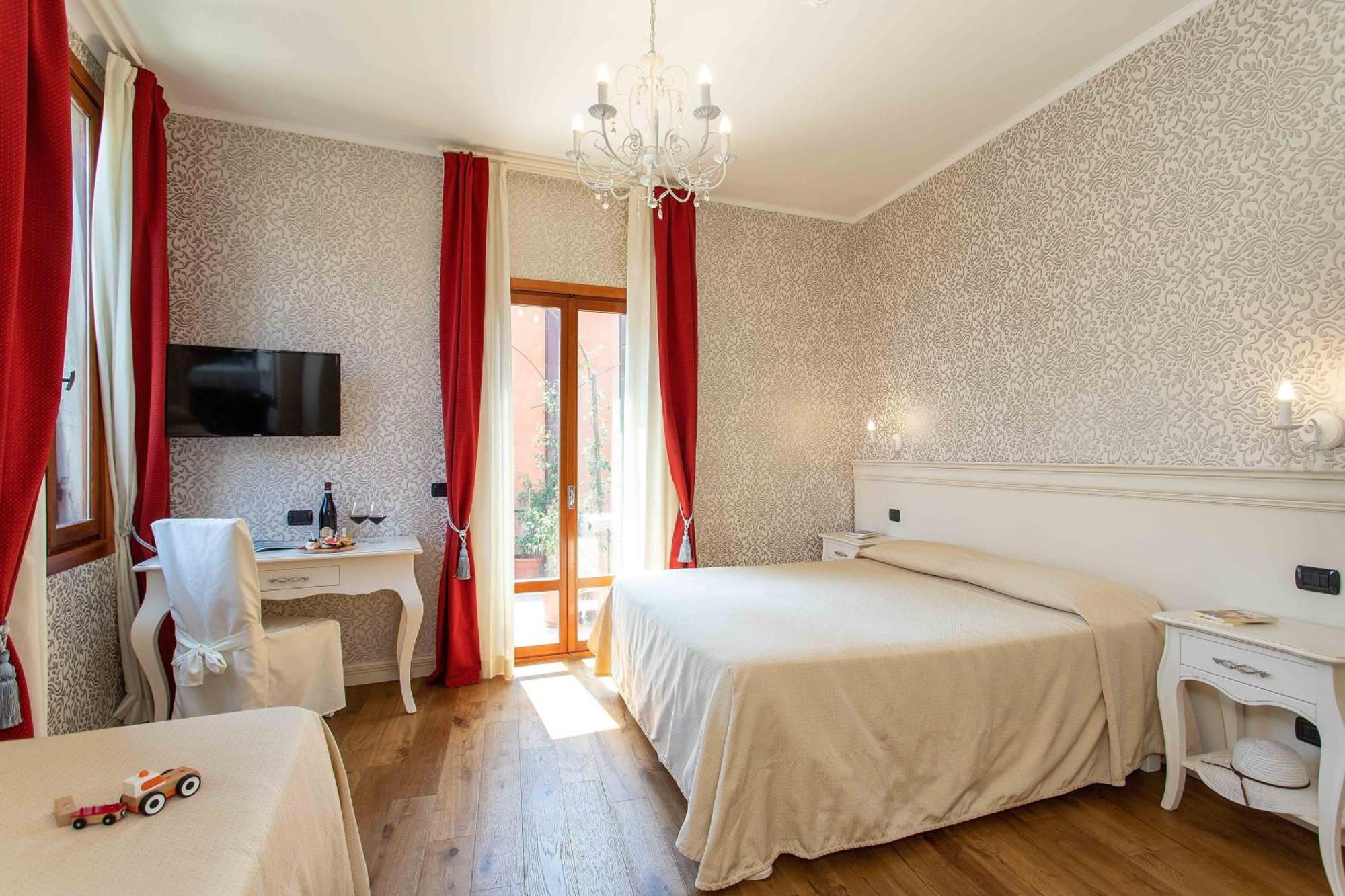 Charming Palace Santa Fosca Guest house 3*