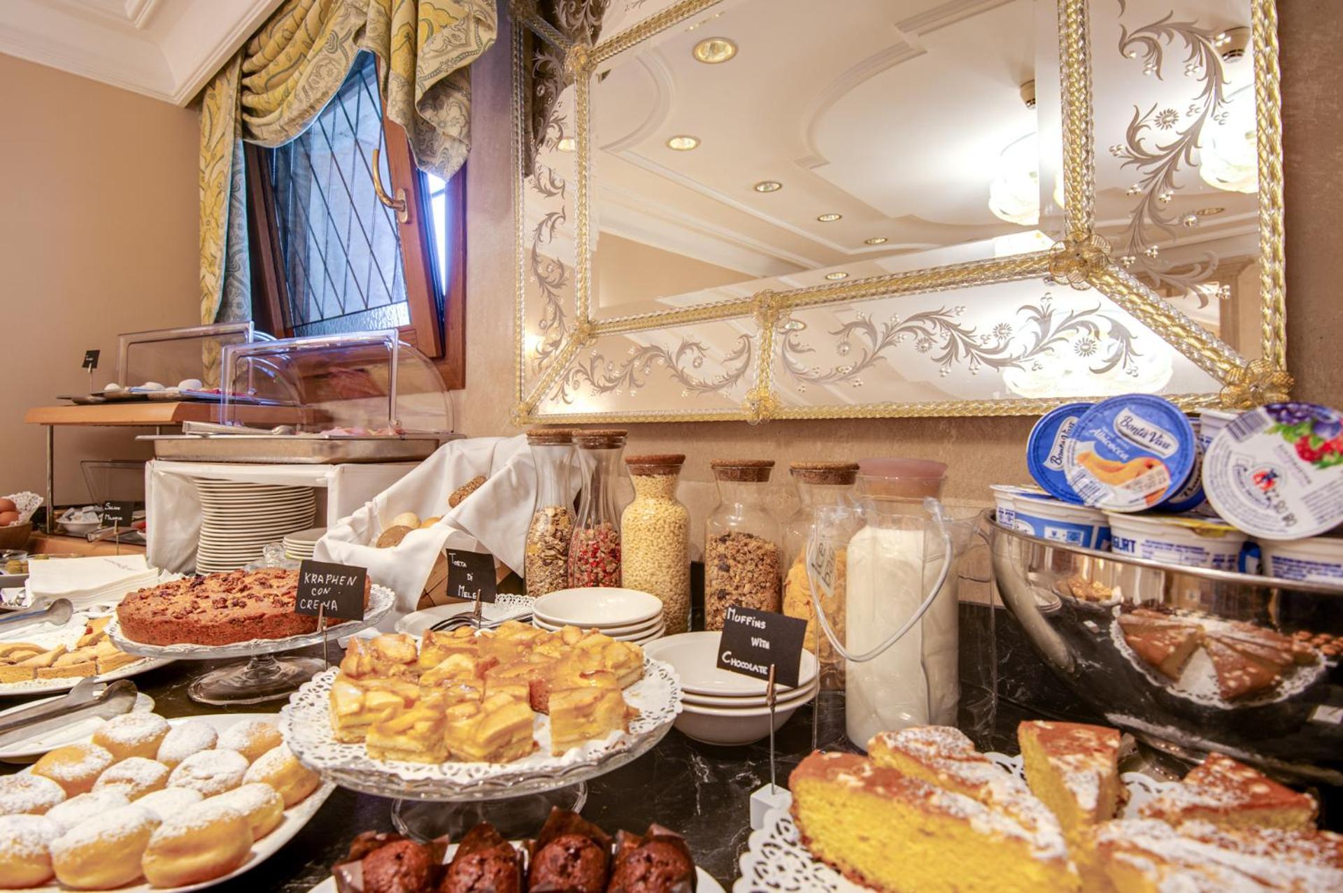 Hotel Antiche Figure Venice