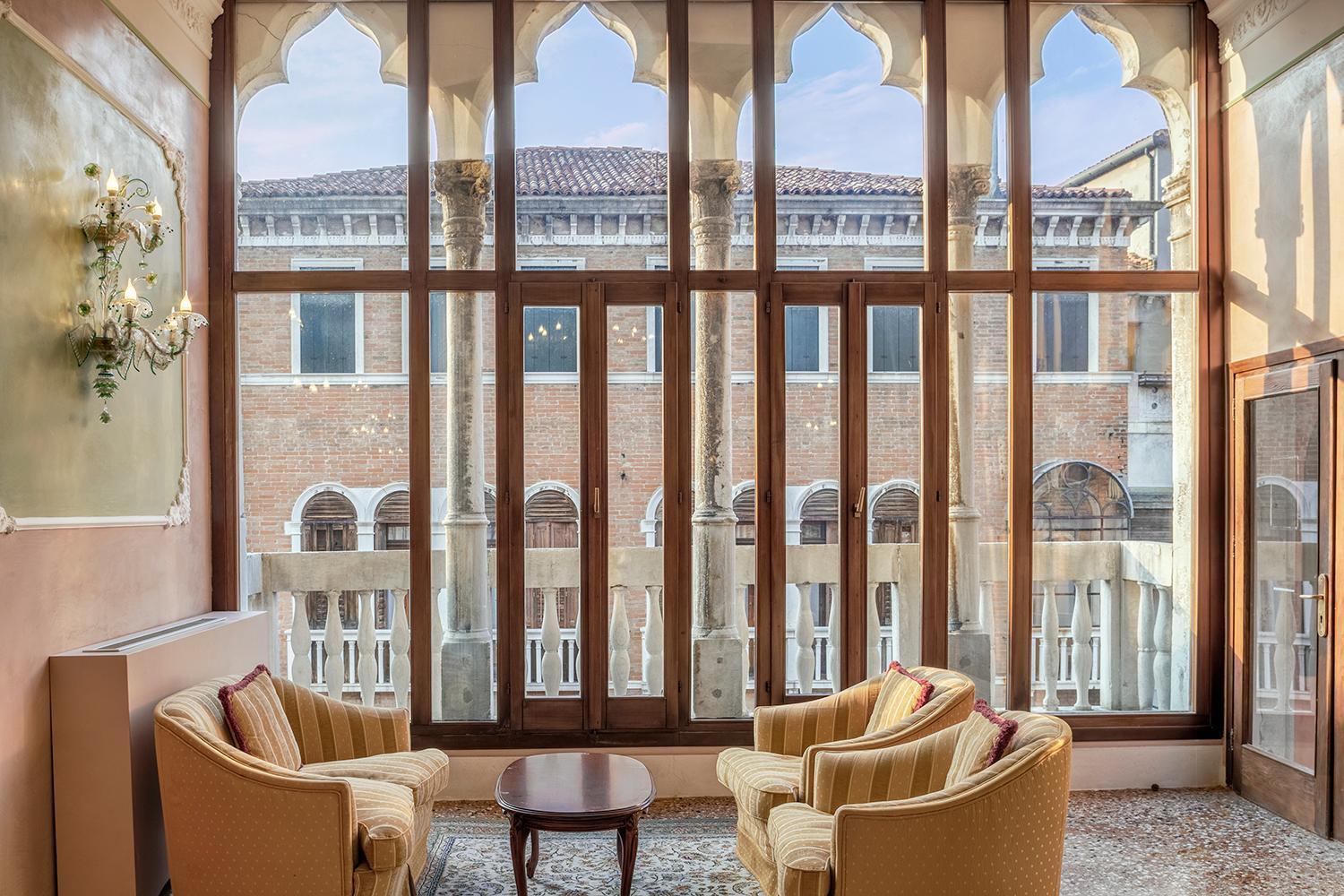 Pausania Hotel Veneza