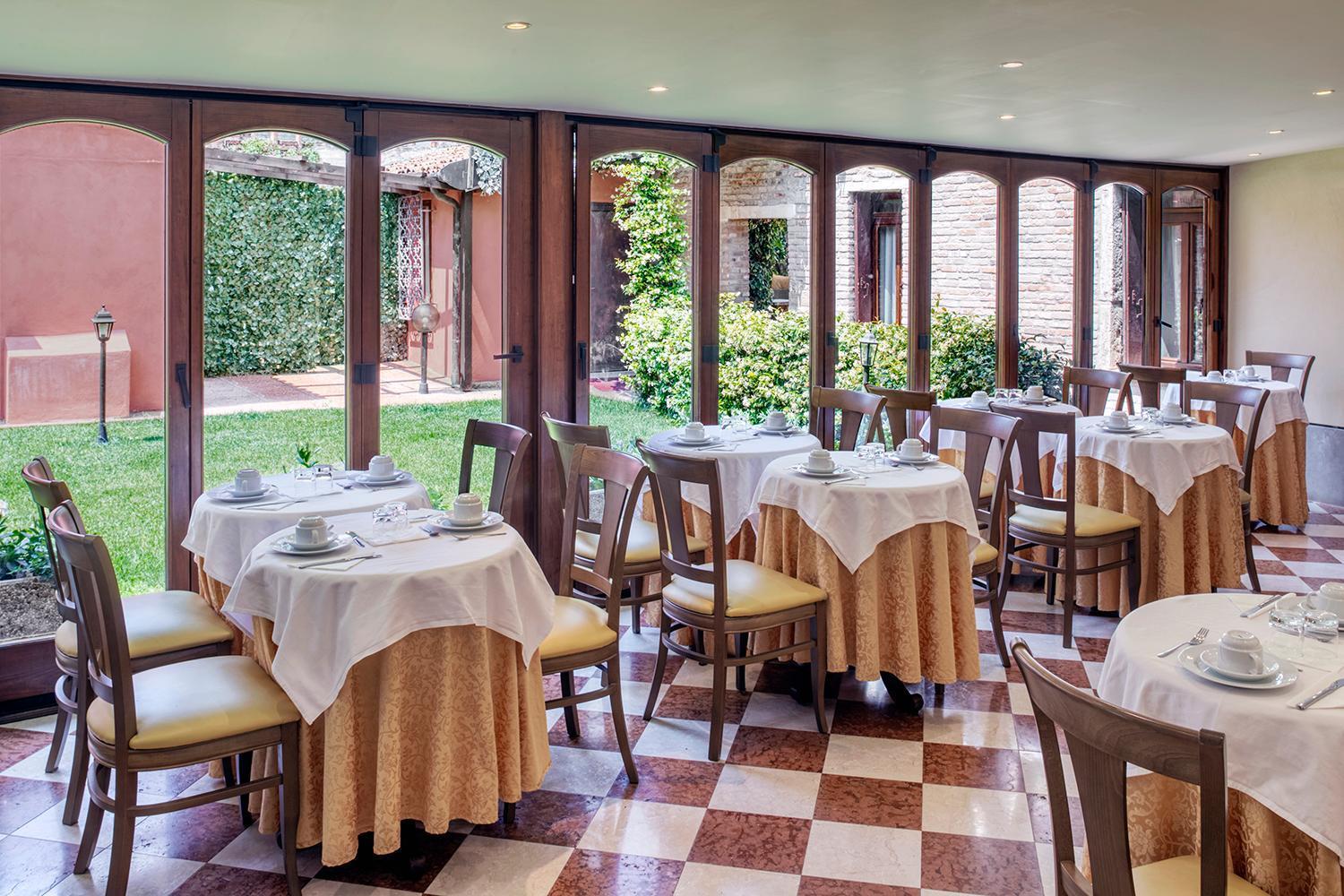 Hotel Pausania Veneza