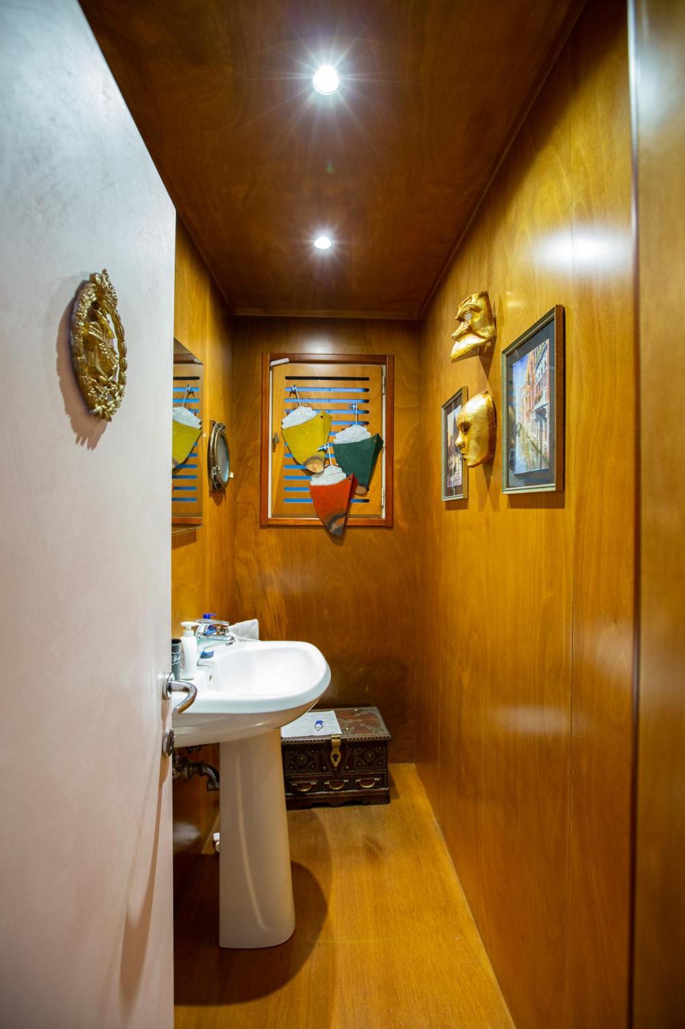 Luxury In Apartment *